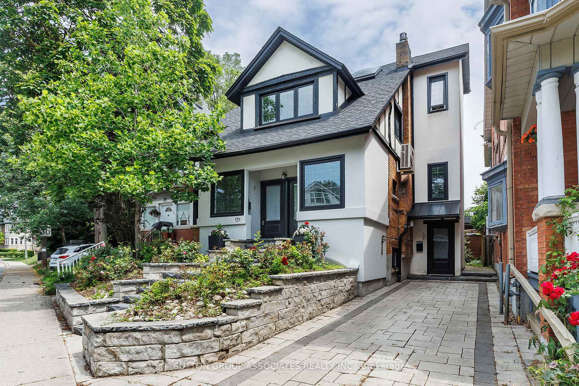 Photo 3 of Unit 1, 151 Indian Road, Toronto, High Park-Swansea — HOMEH