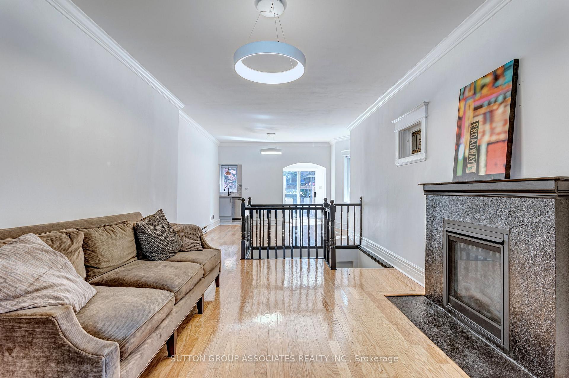 Photo 5 of Unit 1, 151 Indian Road, Toronto, High Park-Swansea — HOMEH
