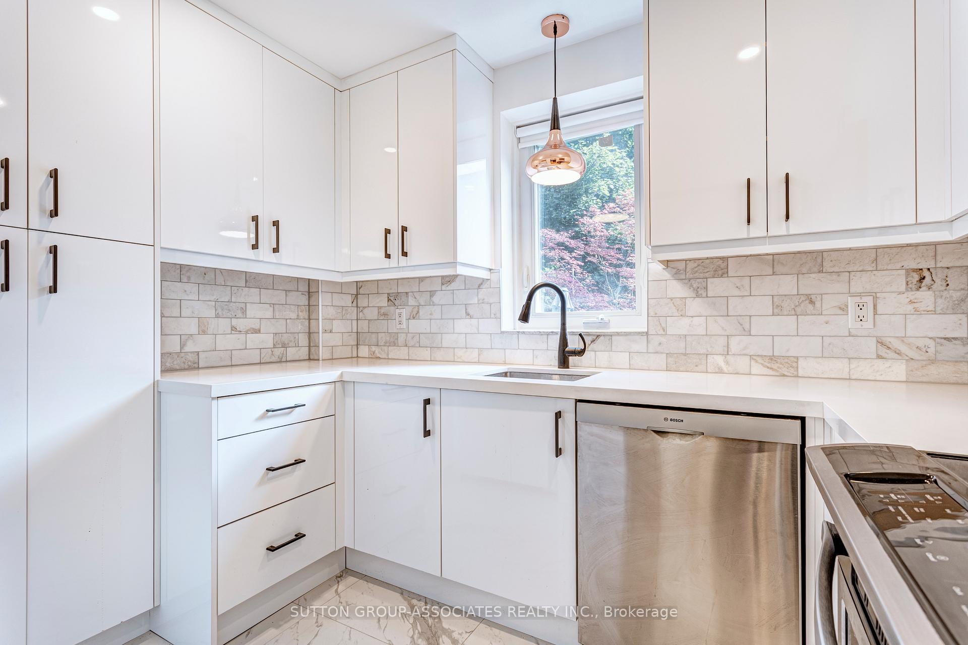 Photo 13 of Unit 1, 151 Indian Road, Toronto, High Park-Swansea — HOMEH