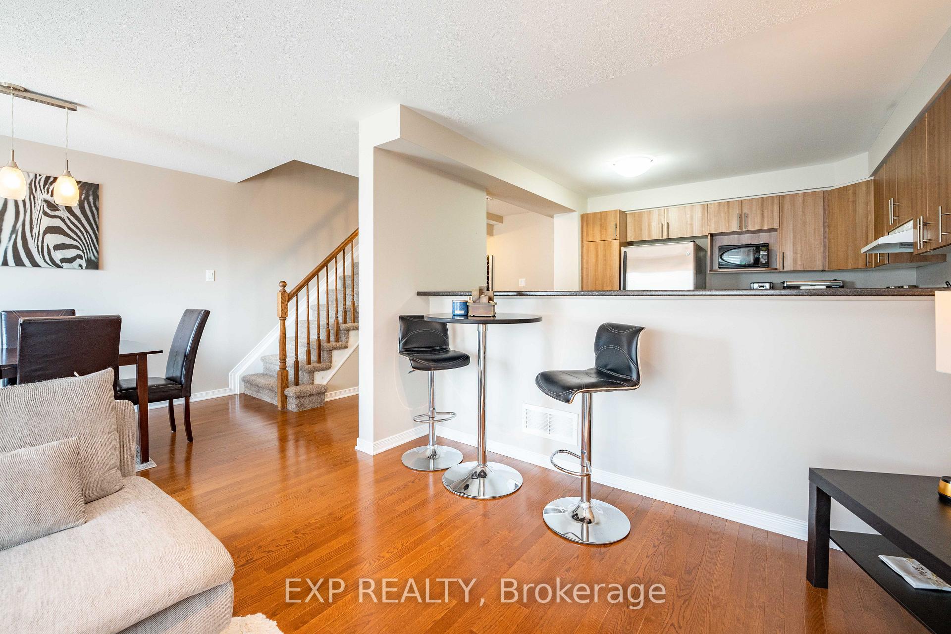 Photo 9 of 504 Barholm Private, Ottawa, Mer Bleue/Bradley Estates/Anderson Park — HOMEH