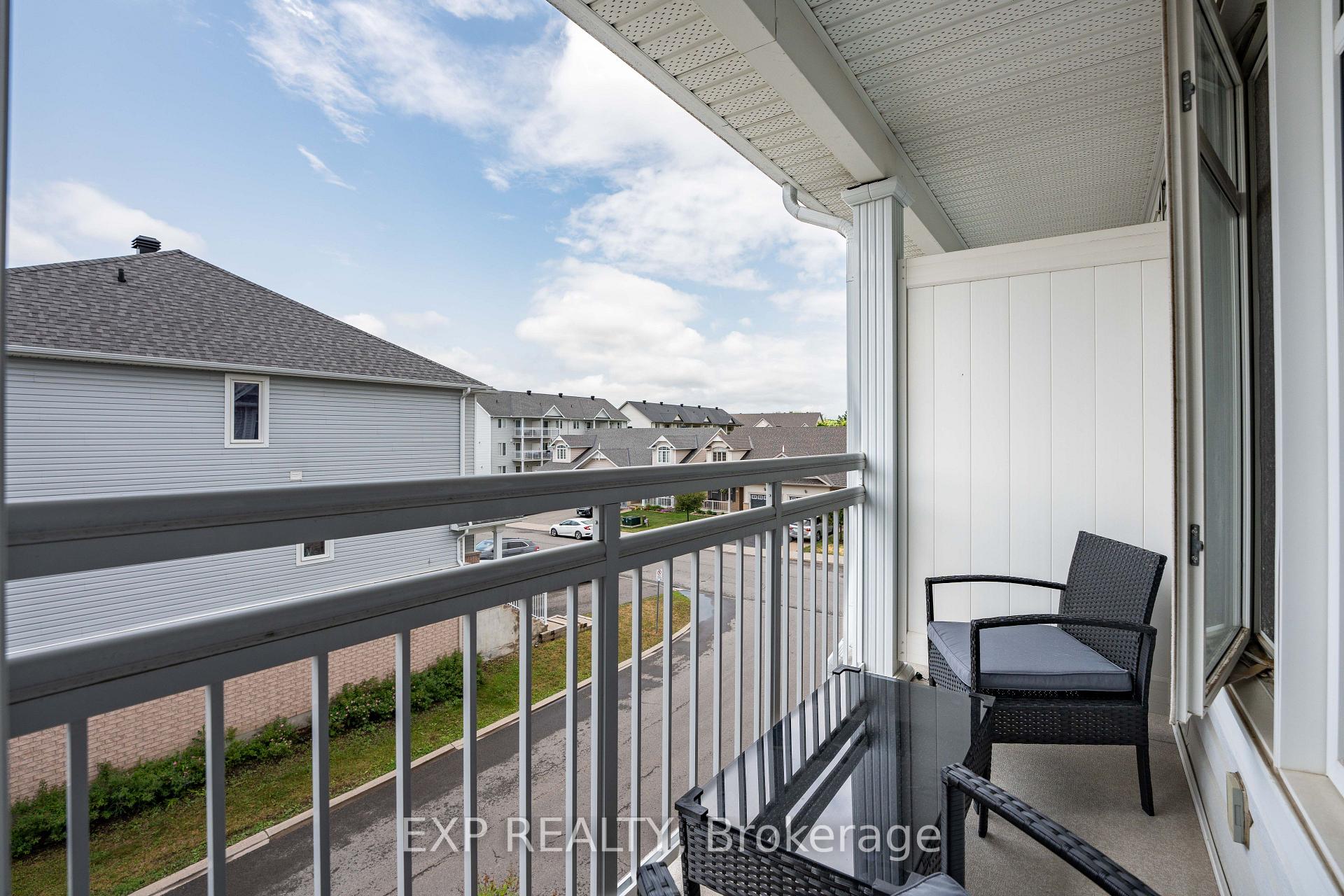 Photo 26 of 504 Barholm Private, Ottawa, Mer Bleue/Bradley Estates/Anderson Park — HOMEH