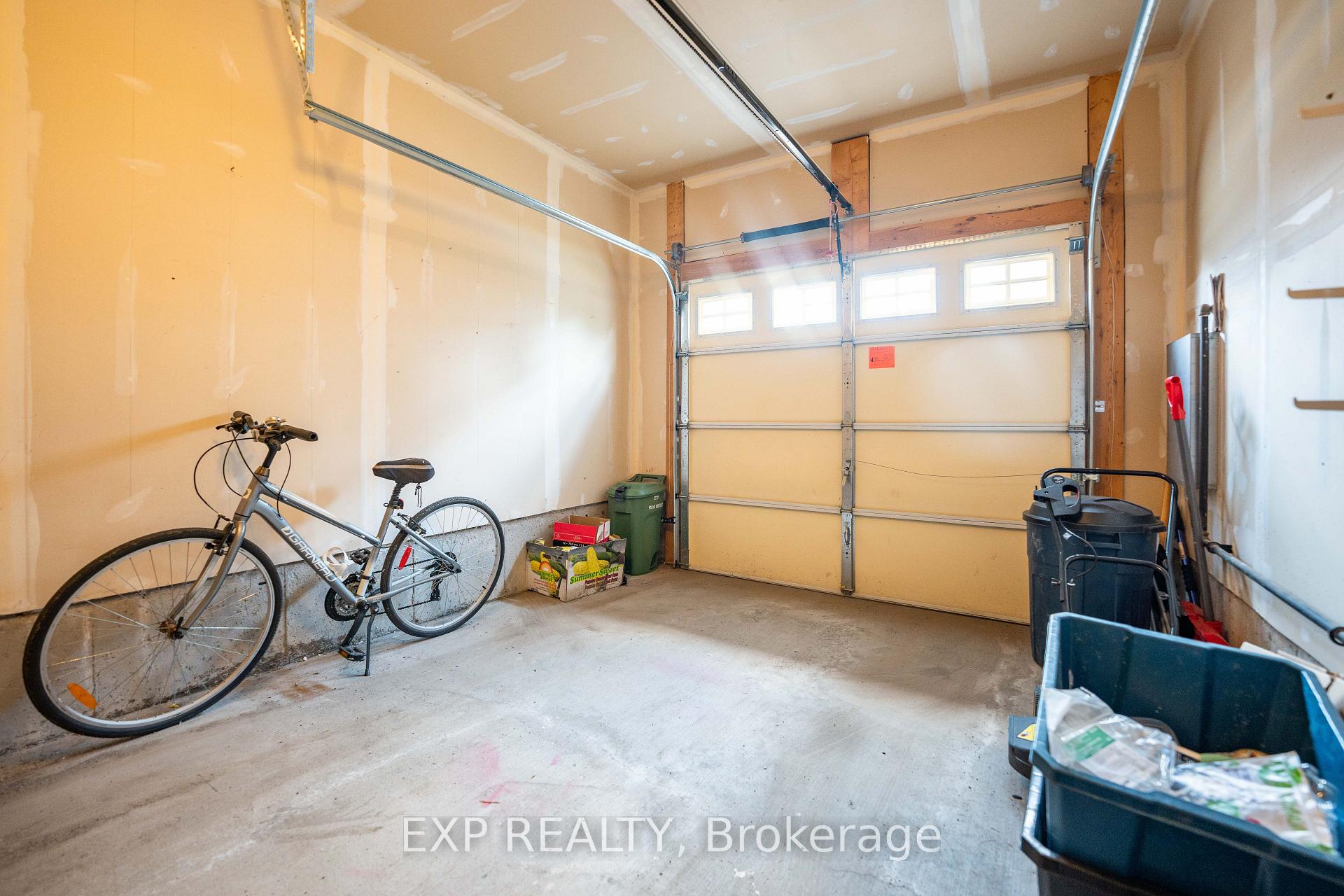 Photo 29 of 504 Barholm Private, Ottawa, Mer Bleue/Bradley Estates/Anderson Park — HOMEH