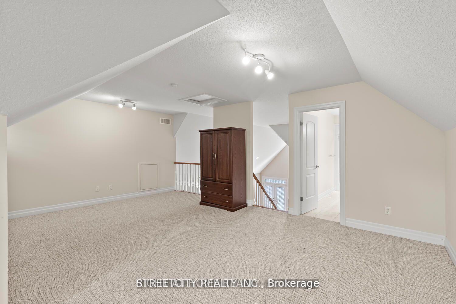 Photo 23 of Unit 25, 124 North Centre Road, London, North B — HOMEH