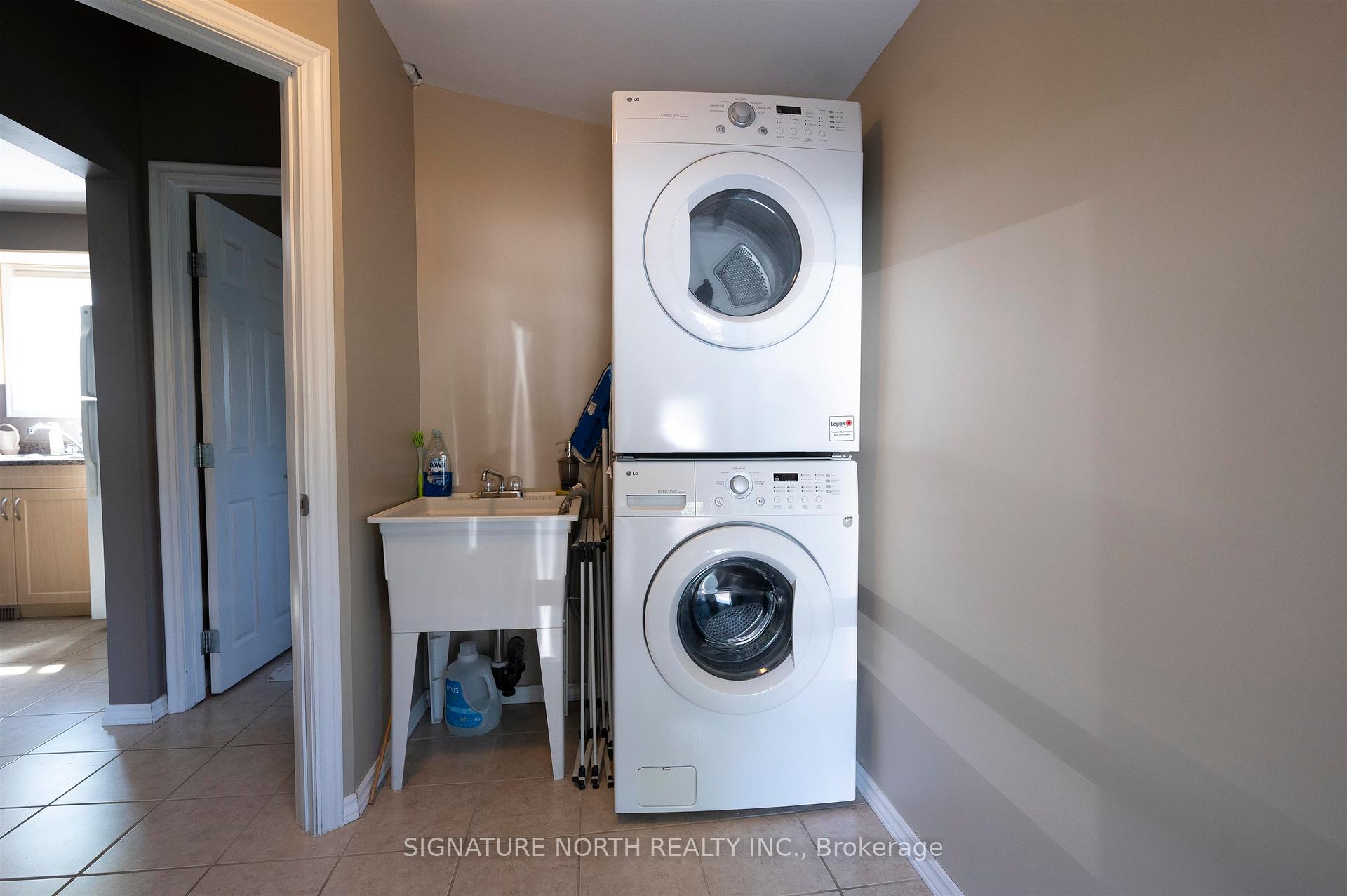 Photo 13 of 374 Morse Street, Thunder Bay, Current River — HOMEH