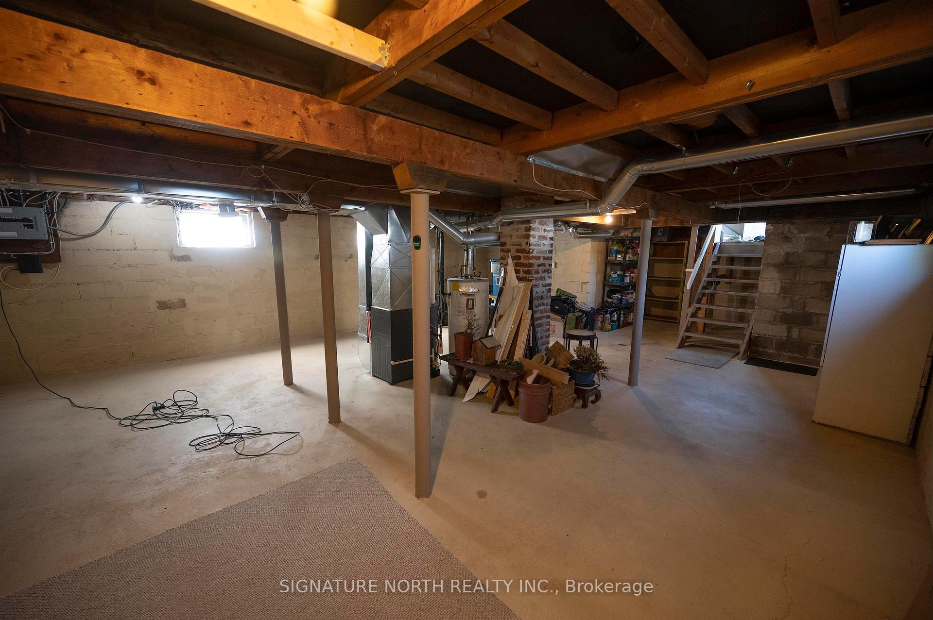 Photo 21 of 374 Morse Street, Thunder Bay, Current River — HOMEH