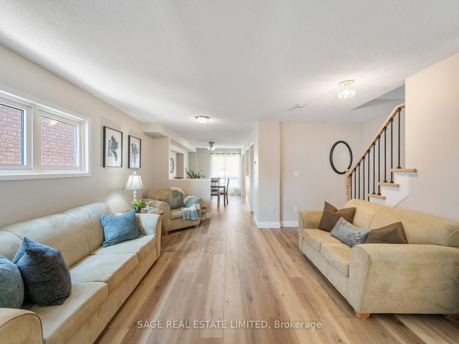 Photo 3 of 7093 Black Walnut Trail, Mississauga, Lisgar — HOMEH