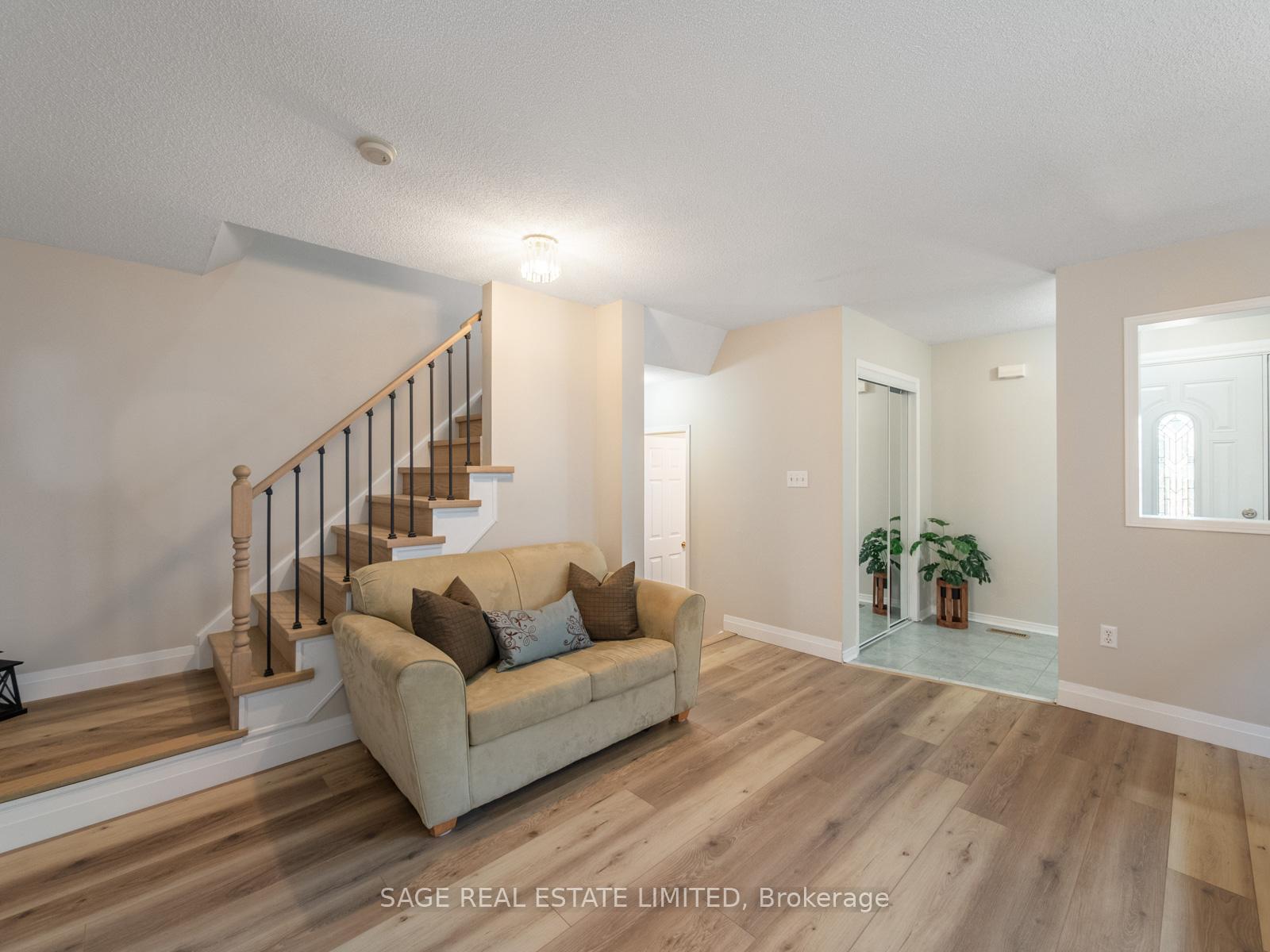 Photo 7 of 7093 Black Walnut Trail, Mississauga, Lisgar — HOMEH