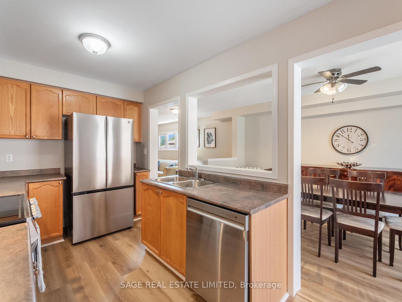 Photo 14 of 7093 Black Walnut Trail, Mississauga, Lisgar — HOMEH