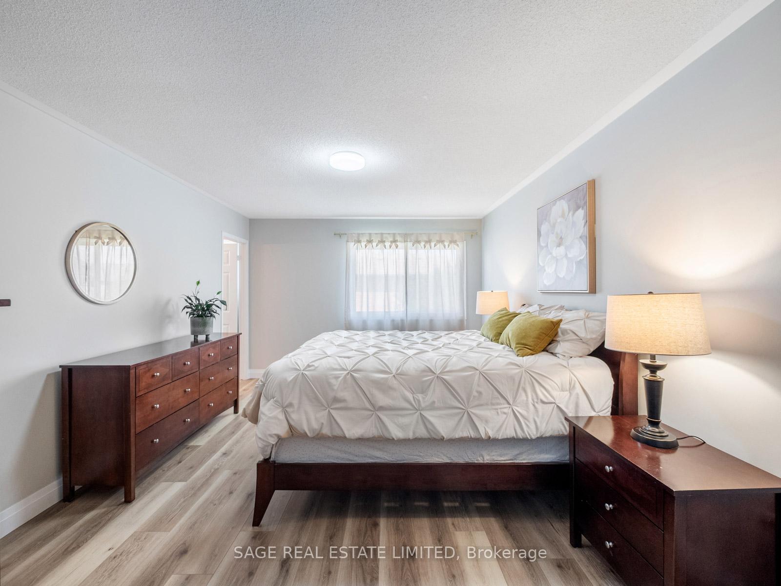 Photo 18 of 7093 Black Walnut Trail, Mississauga, Lisgar — HOMEH