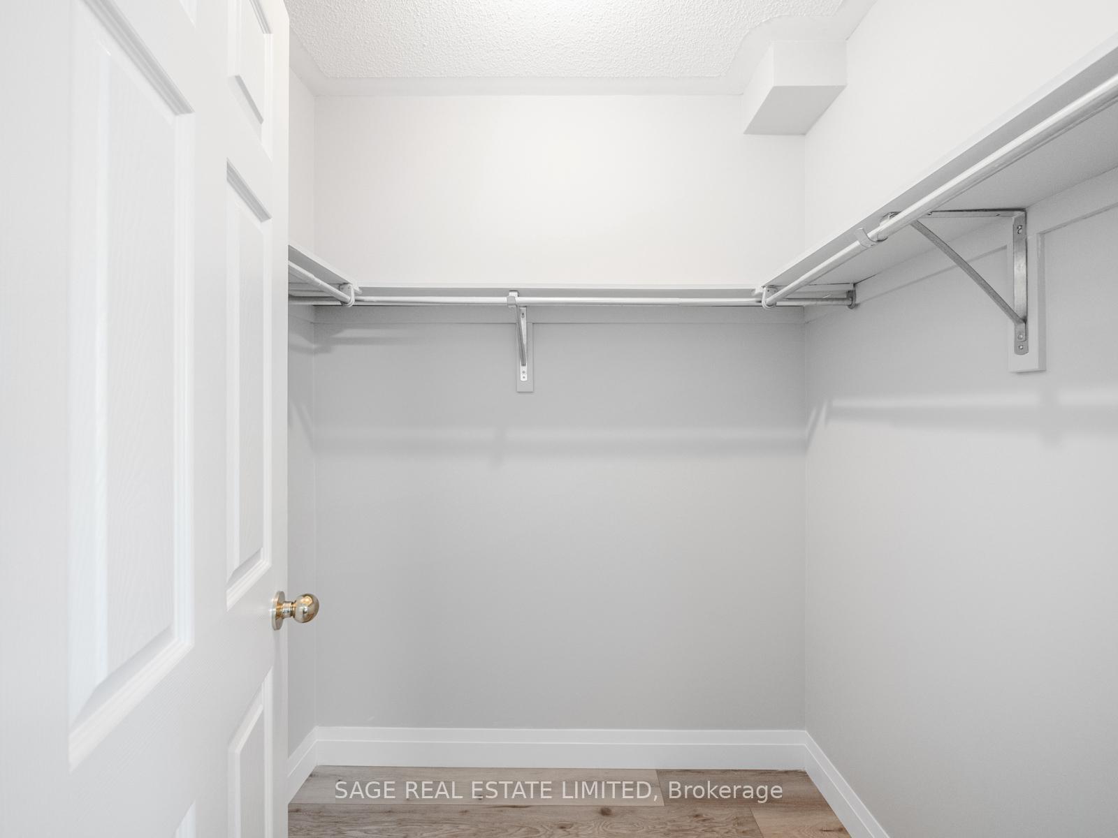Photo 21 of 7093 Black Walnut Trail, Mississauga, Lisgar — HOMEH