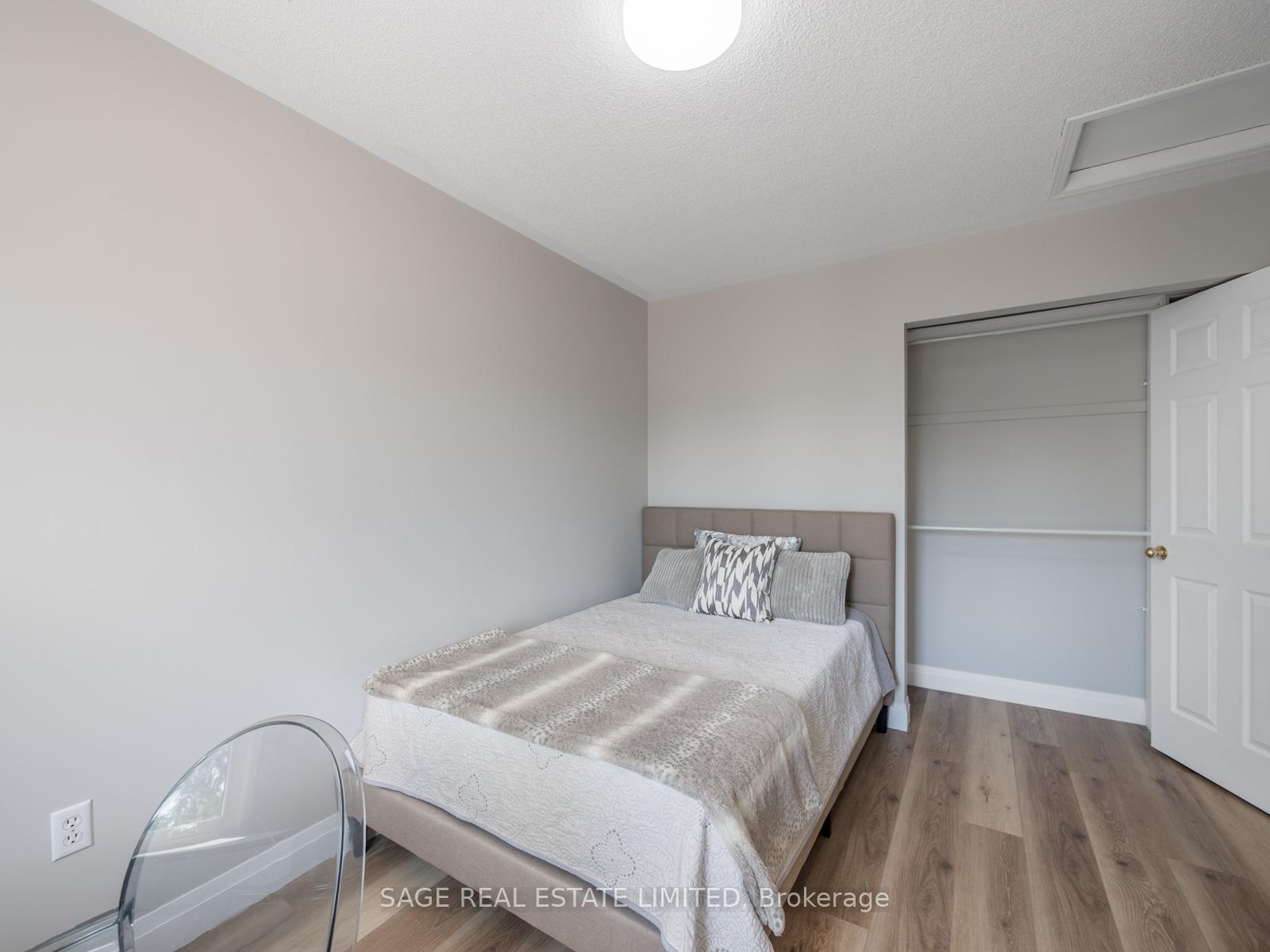Photo 27 of 7093 Black Walnut Trail, Mississauga, Lisgar — HOMEH