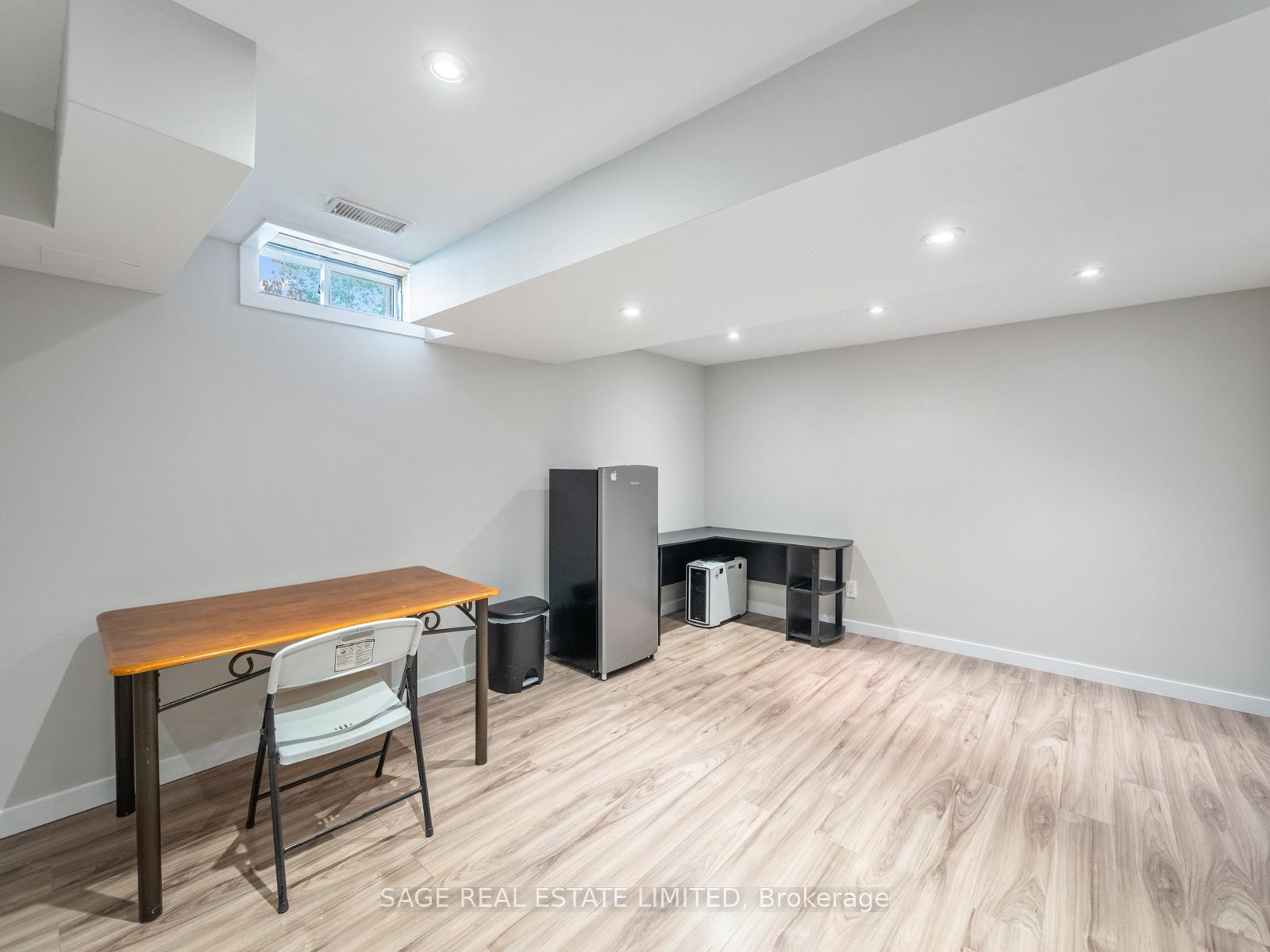 Photo 35 of 7093 Black Walnut Trail, Mississauga, Lisgar — HOMEH