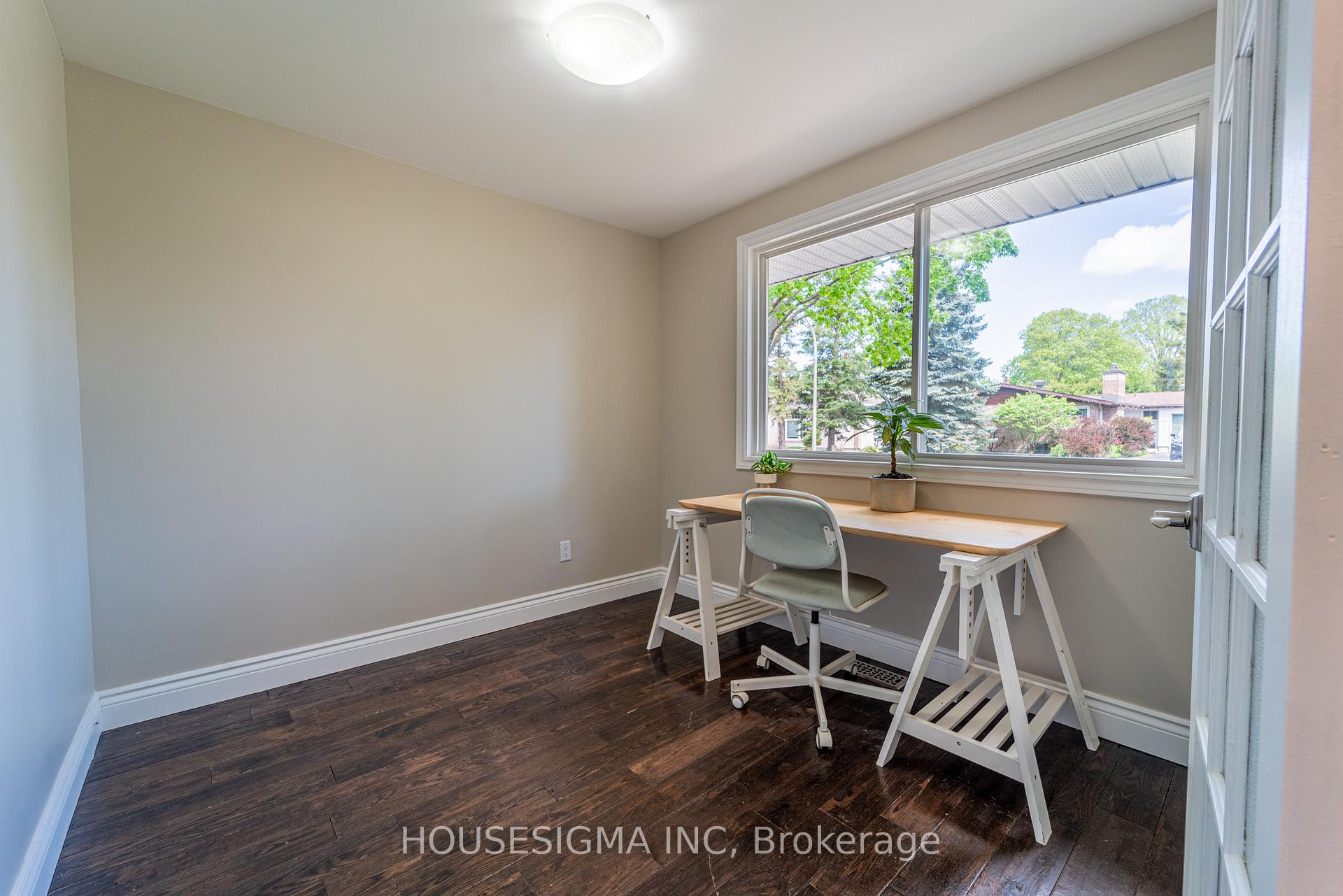 Photo 5 of 2032 Kings Grove Crescent, Ottawa, Beacon Hill North — HOMEH
