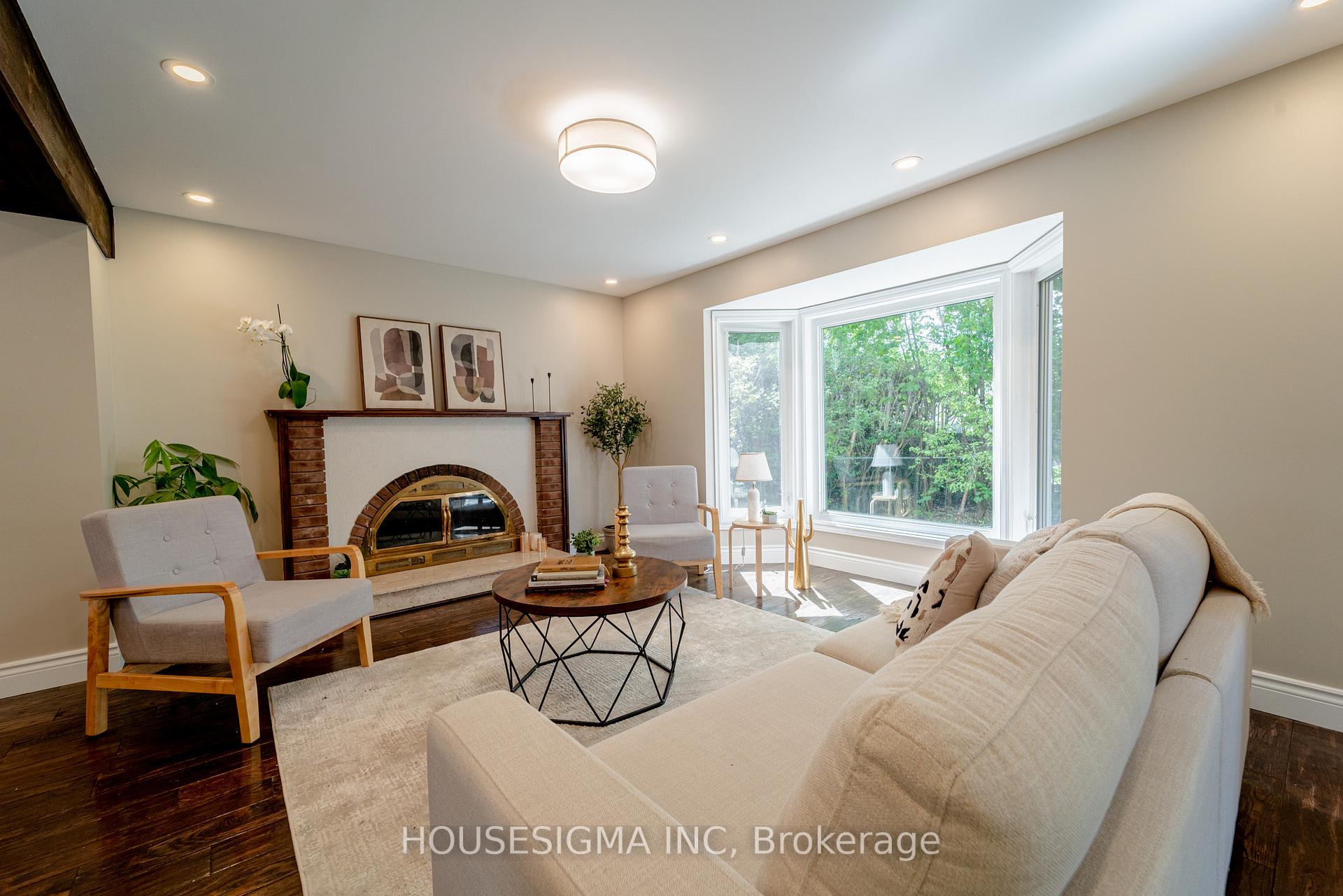 Photo 8 of 2032 Kings Grove Crescent, Ottawa, Beacon Hill North — HOMEH
