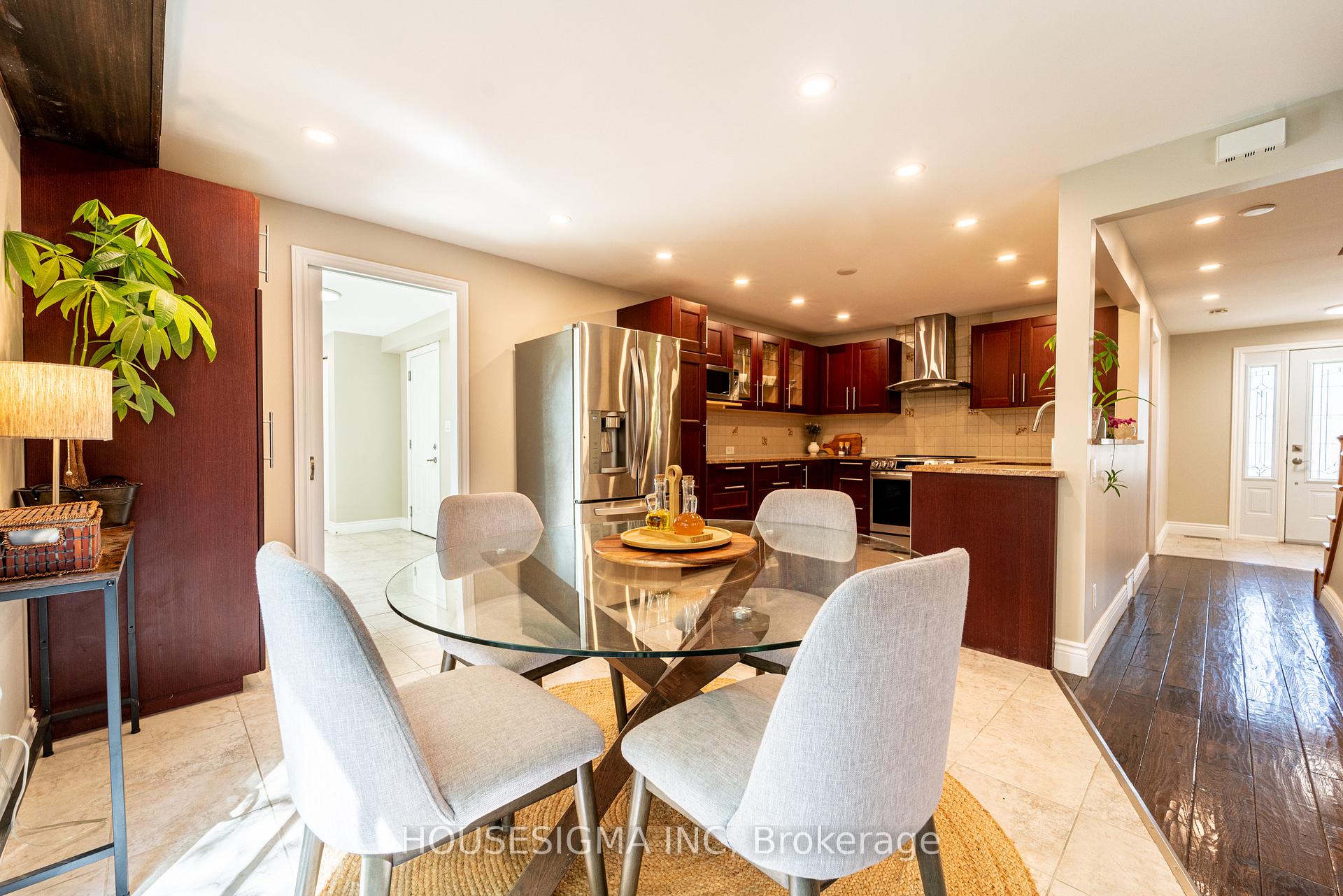 Photo 13 of 2032 Kings Grove Crescent, Ottawa, Beacon Hill North — HOMEH