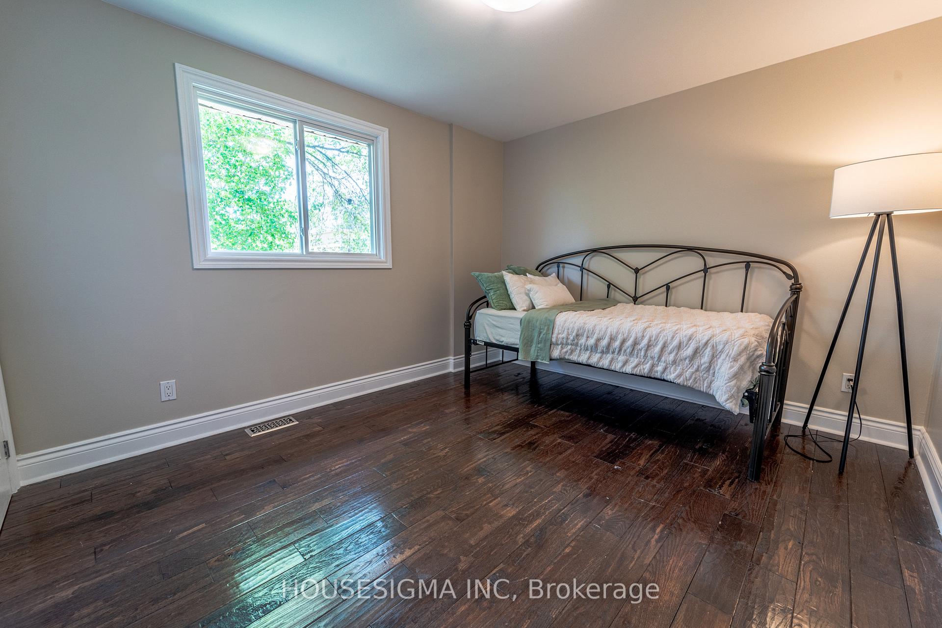 Photo 24 of 2032 Kings Grove Crescent, Ottawa, Beacon Hill North — HOMEH