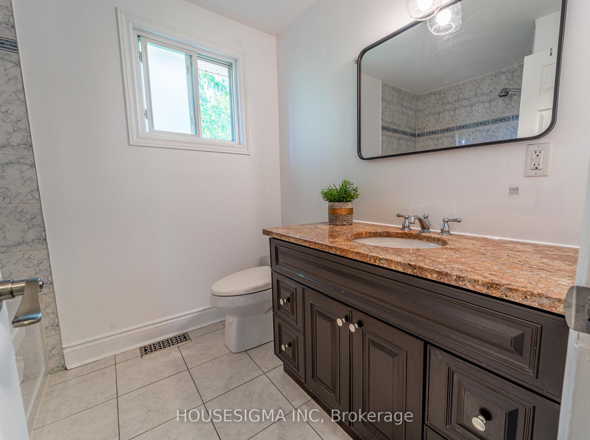 Photo 26 of 2032 Kings Grove Crescent, Ottawa, Beacon Hill North — HOMEH