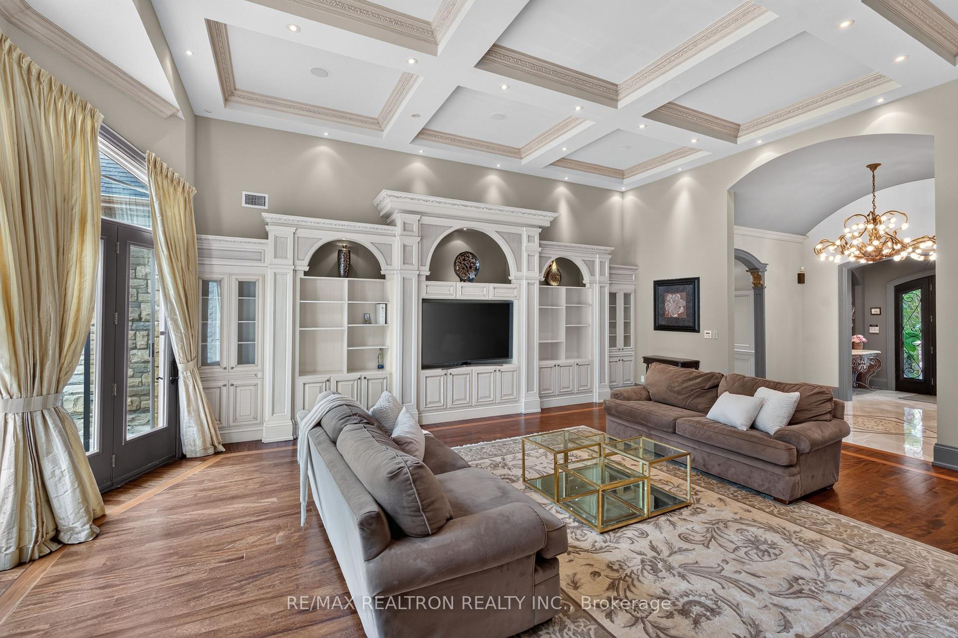 Photo 17 of 11 Saul Court, Vaughan, Rural Vaughan — HOMEH