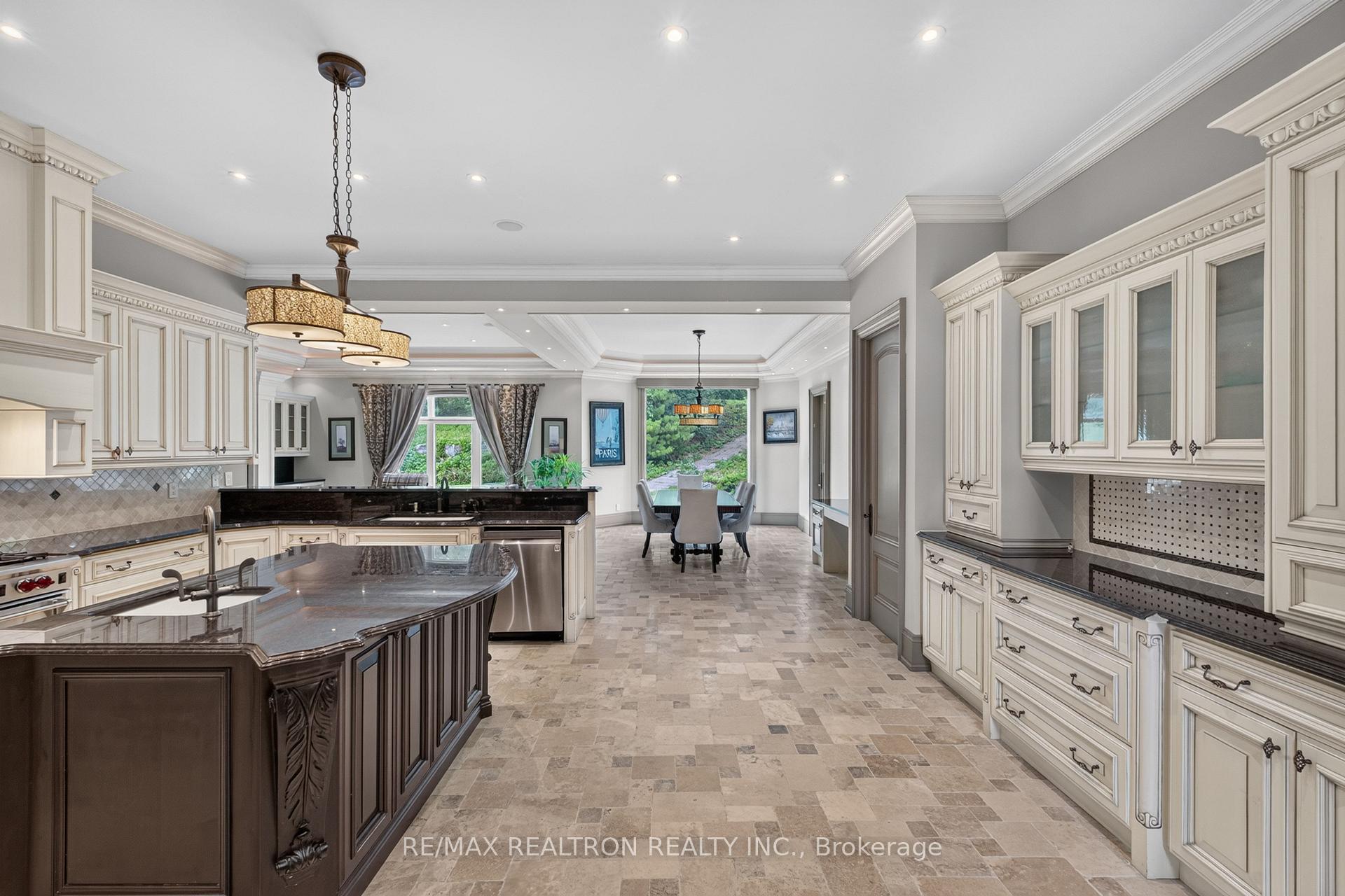 Photo 32 of 11 Saul Court, Vaughan, Rural Vaughan — HOMEH