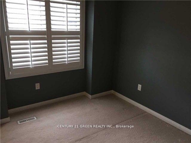 Photo 13 of 1048 Haxton Heights, Milton, Willmott — HOMEH