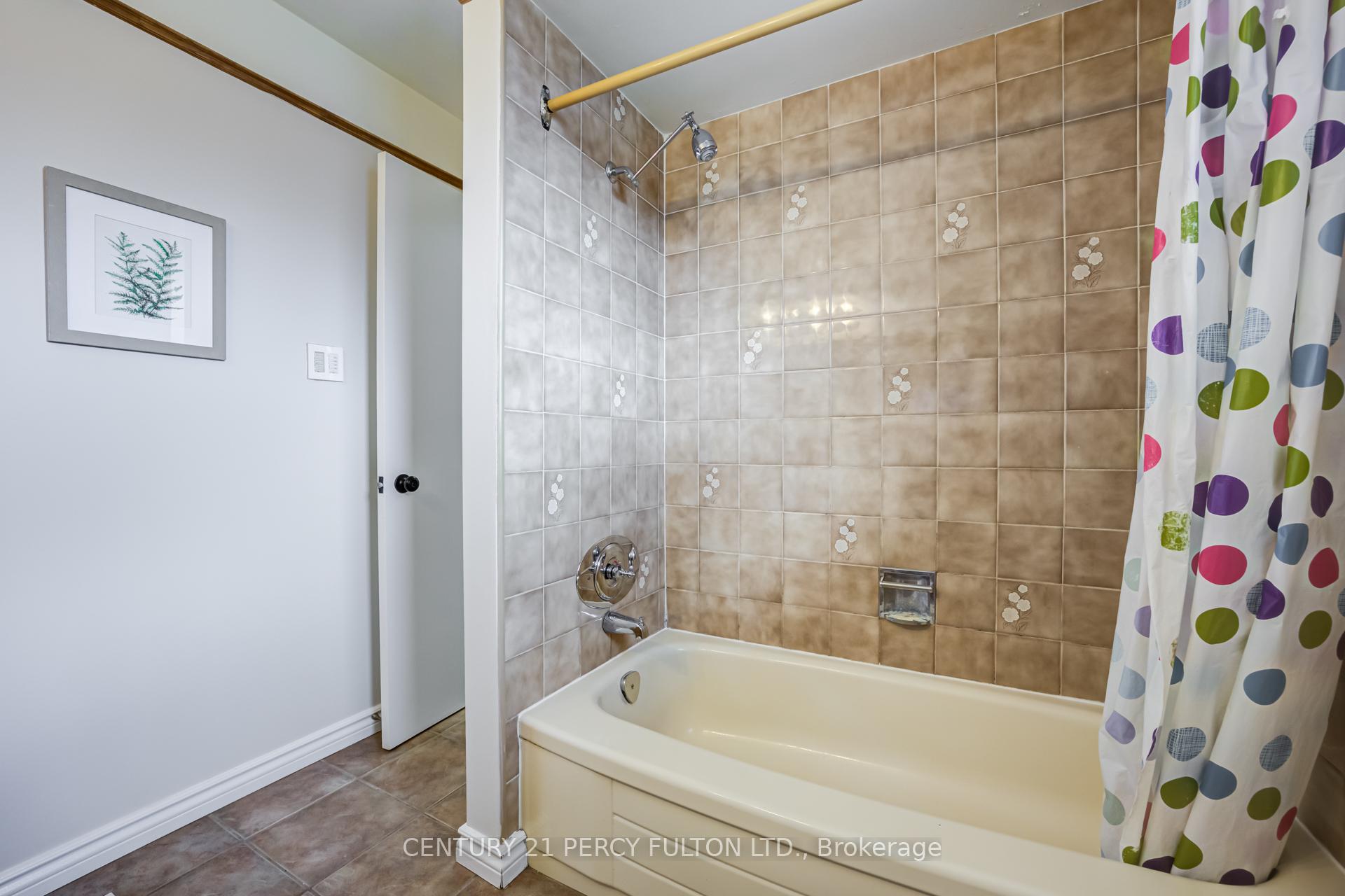 Photo 31 of 611 Chiron Crescent, Pickering, Amberlea — HOMEH