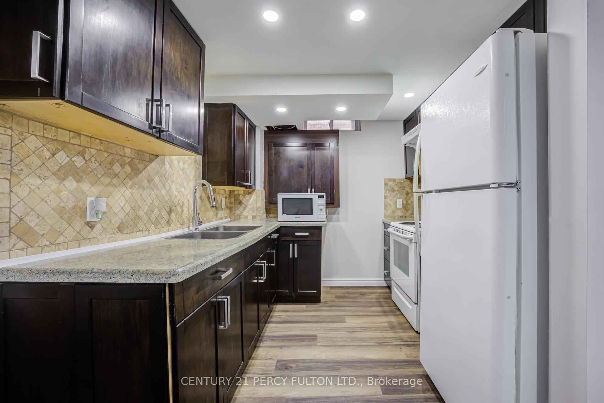 Photo 35 of 611 Chiron Crescent, Pickering, Amberlea — HOMEH
