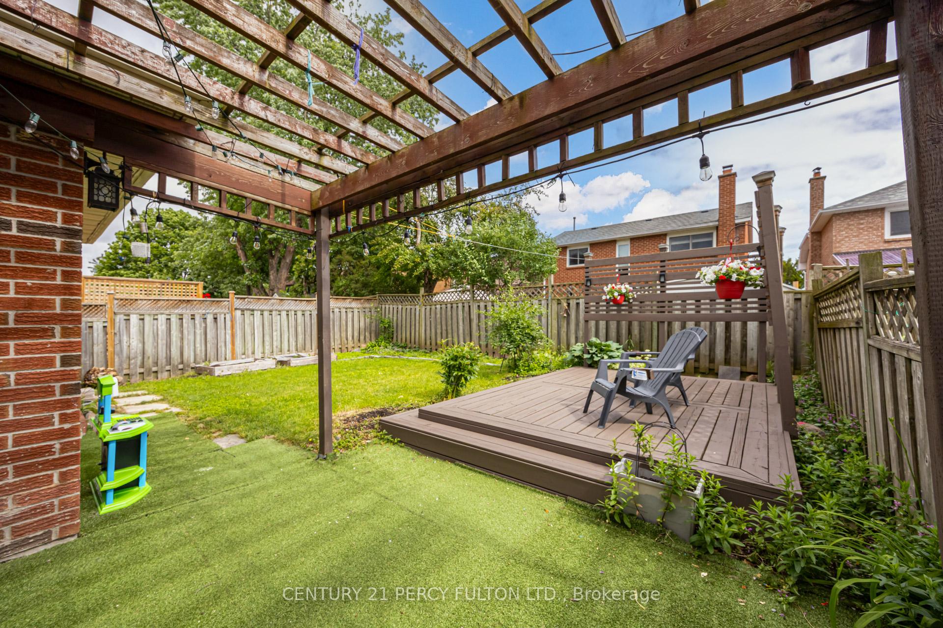 Photo 46 of 611 Chiron Crescent, Pickering, Amberlea — HOMEH
