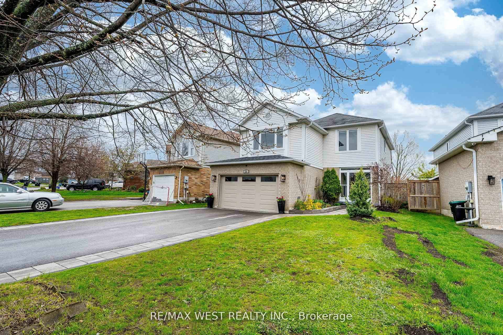 Photo 3 of 5 Moir Crescent, Barrie, Painswick North — HOMEH