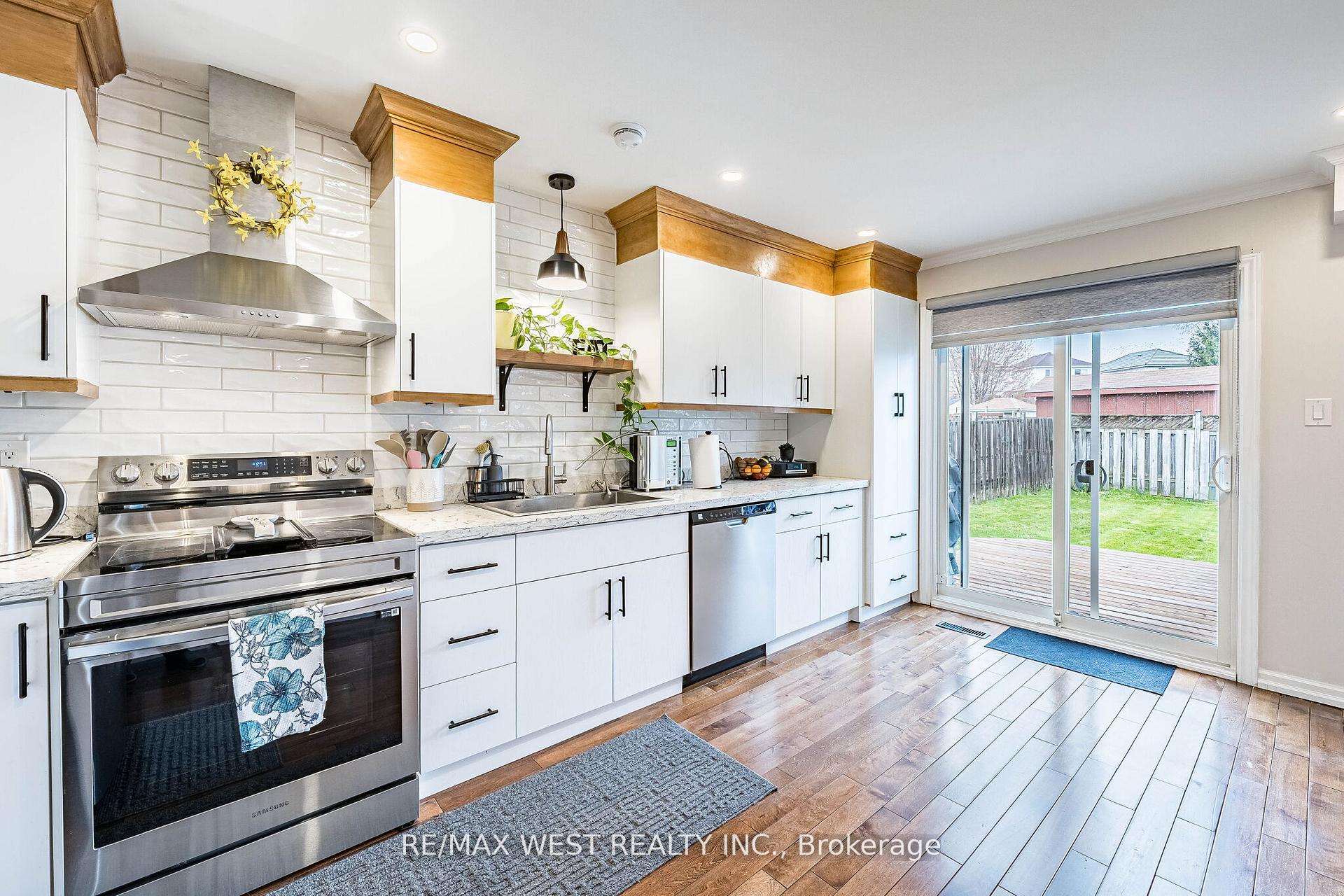 Photo 14 of 5 Moir Crescent, Barrie, Painswick North — HOMEH