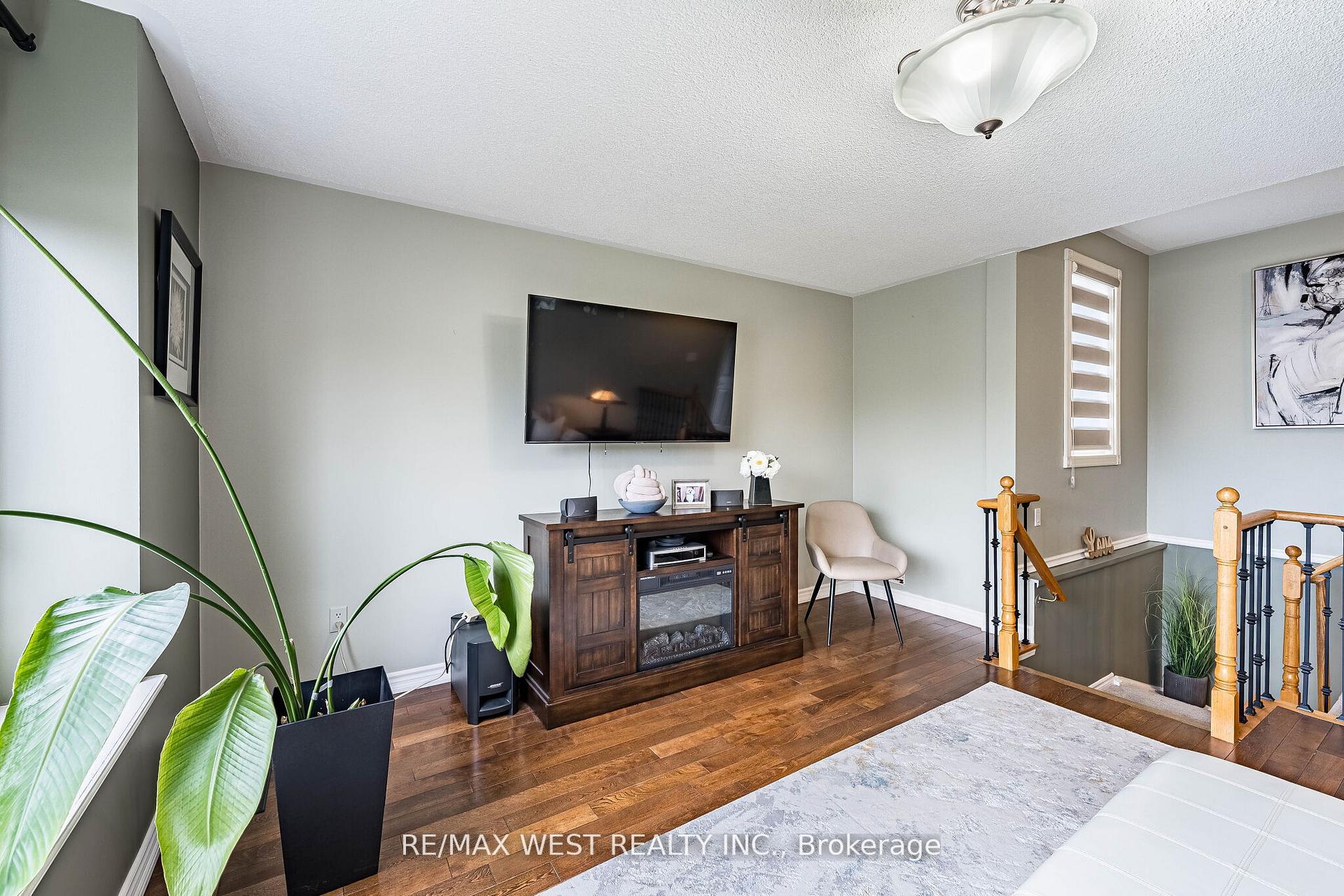 Photo 19 of 5 Moir Crescent, Barrie, Painswick North — HOMEH