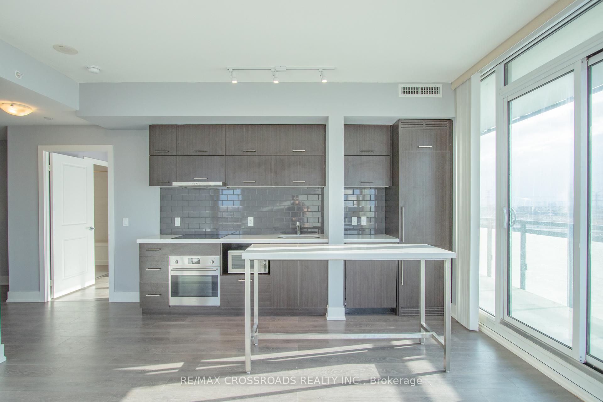 Photo 3 of Unit 912, 8081 Birchmount Road, Markham, Unionville — HOMEH