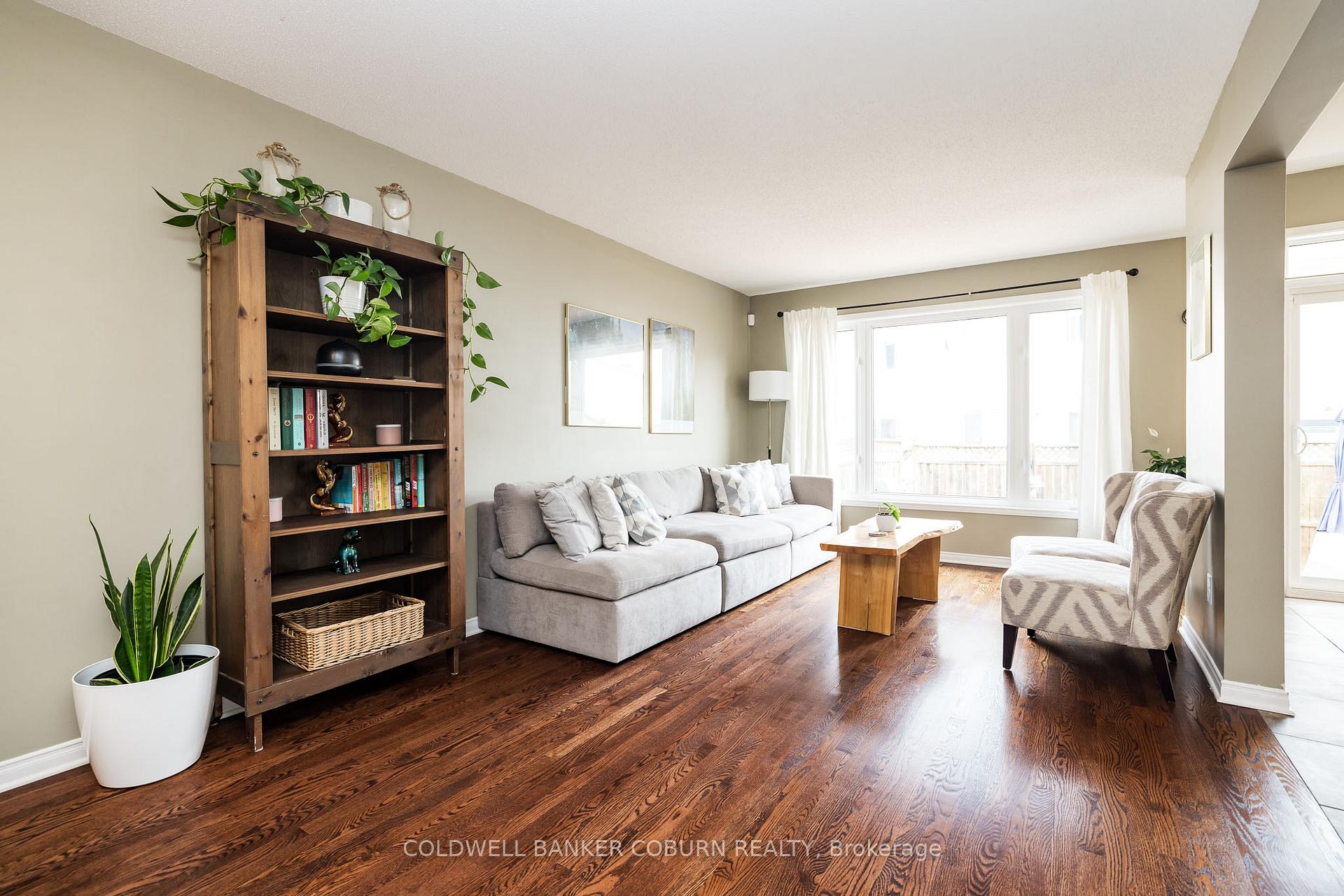 Photo 7 of 238 Arrita Street, Ottawa, Kanata - Emerald Meadows/Trailwest — HOMEH
