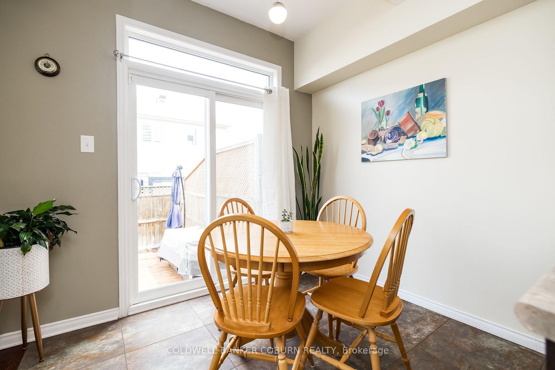 Photo 15 of 238 Arrita Street, Ottawa, Kanata - Emerald Meadows/Trailwest — HOMEH