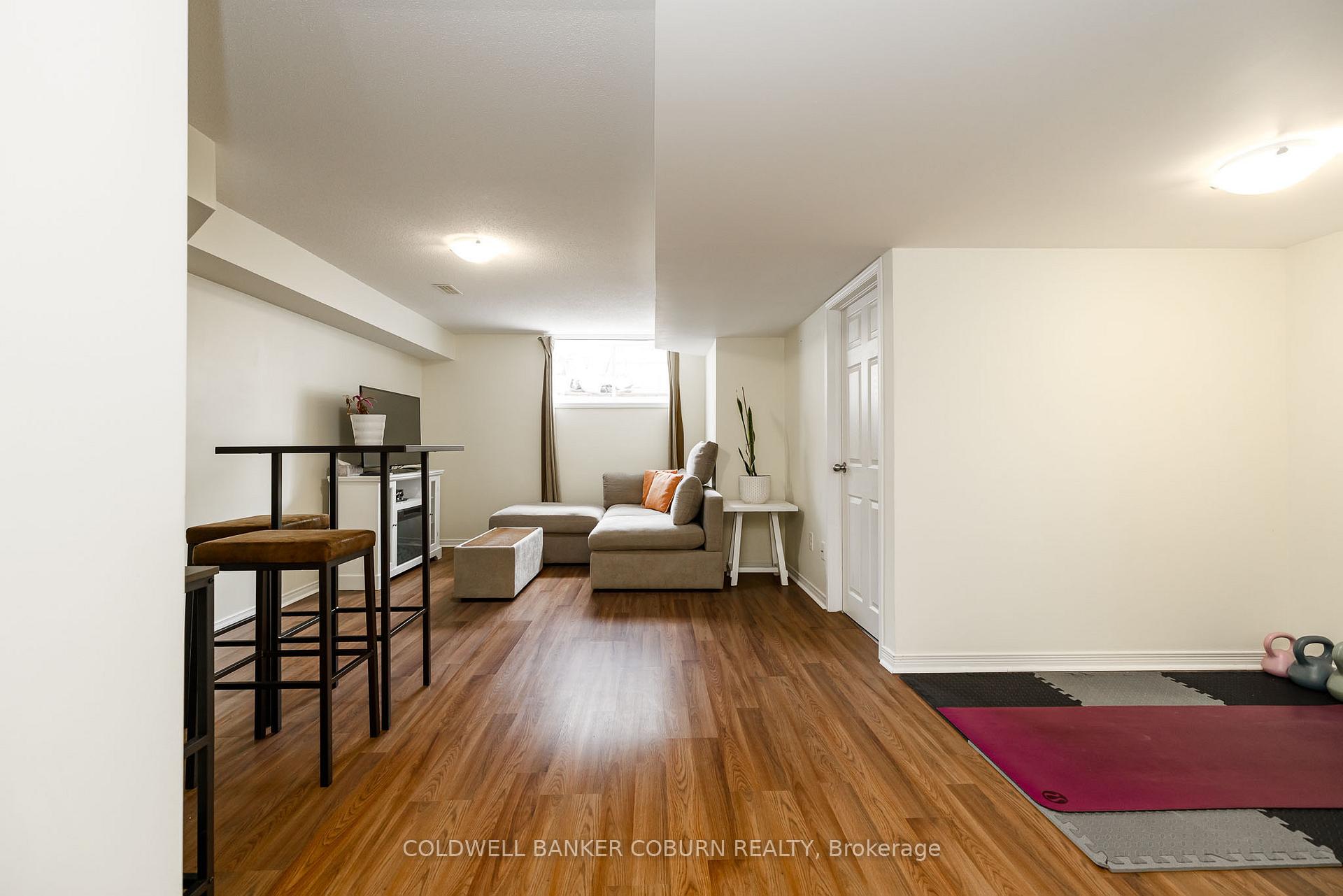 Photo 32 of 238 Arrita Street, Ottawa, Kanata - Emerald Meadows/Trailwest — HOMEH