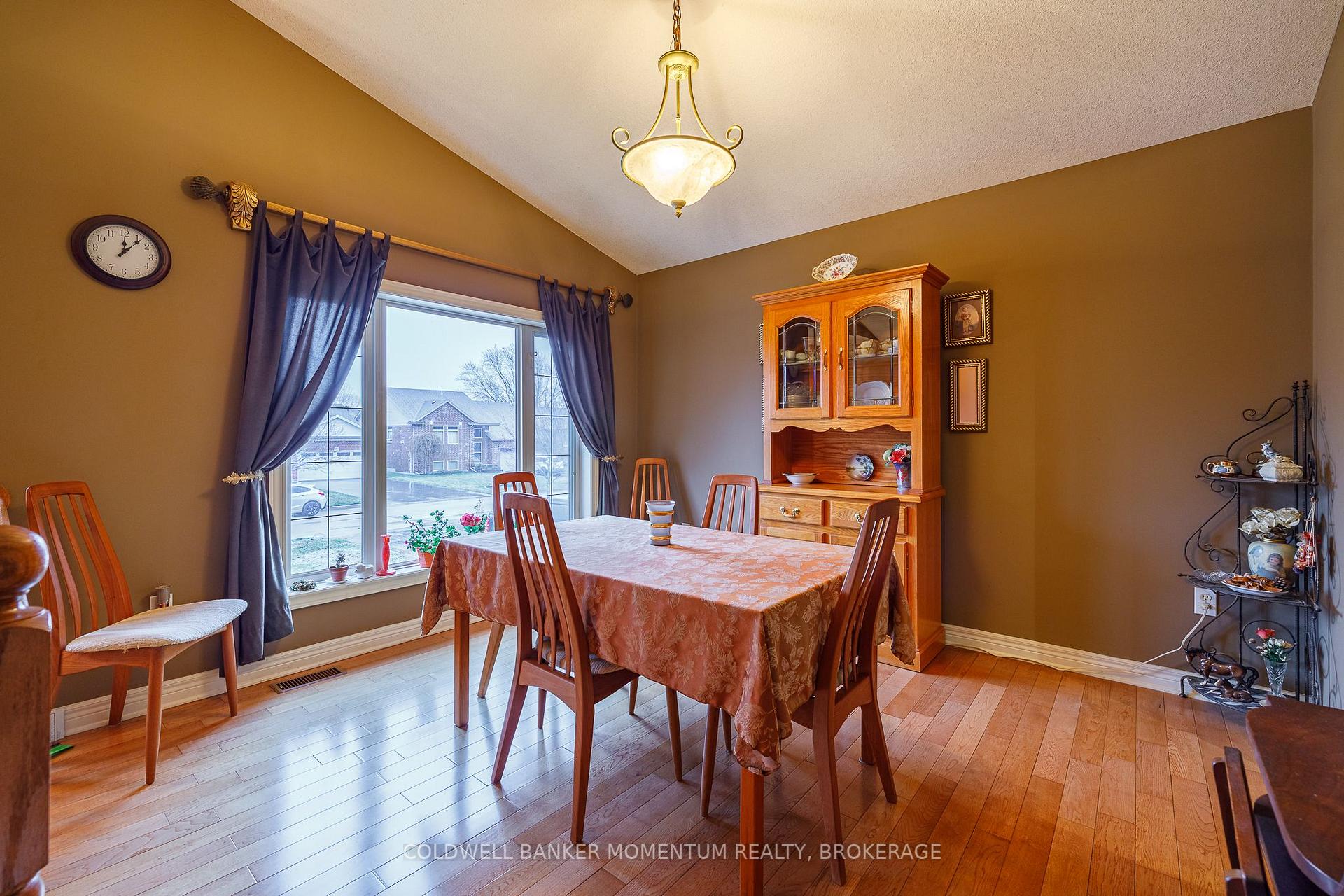 Photo 8 of 47 Thorold Avenue, Thorold, Port Robinson — HOMEH