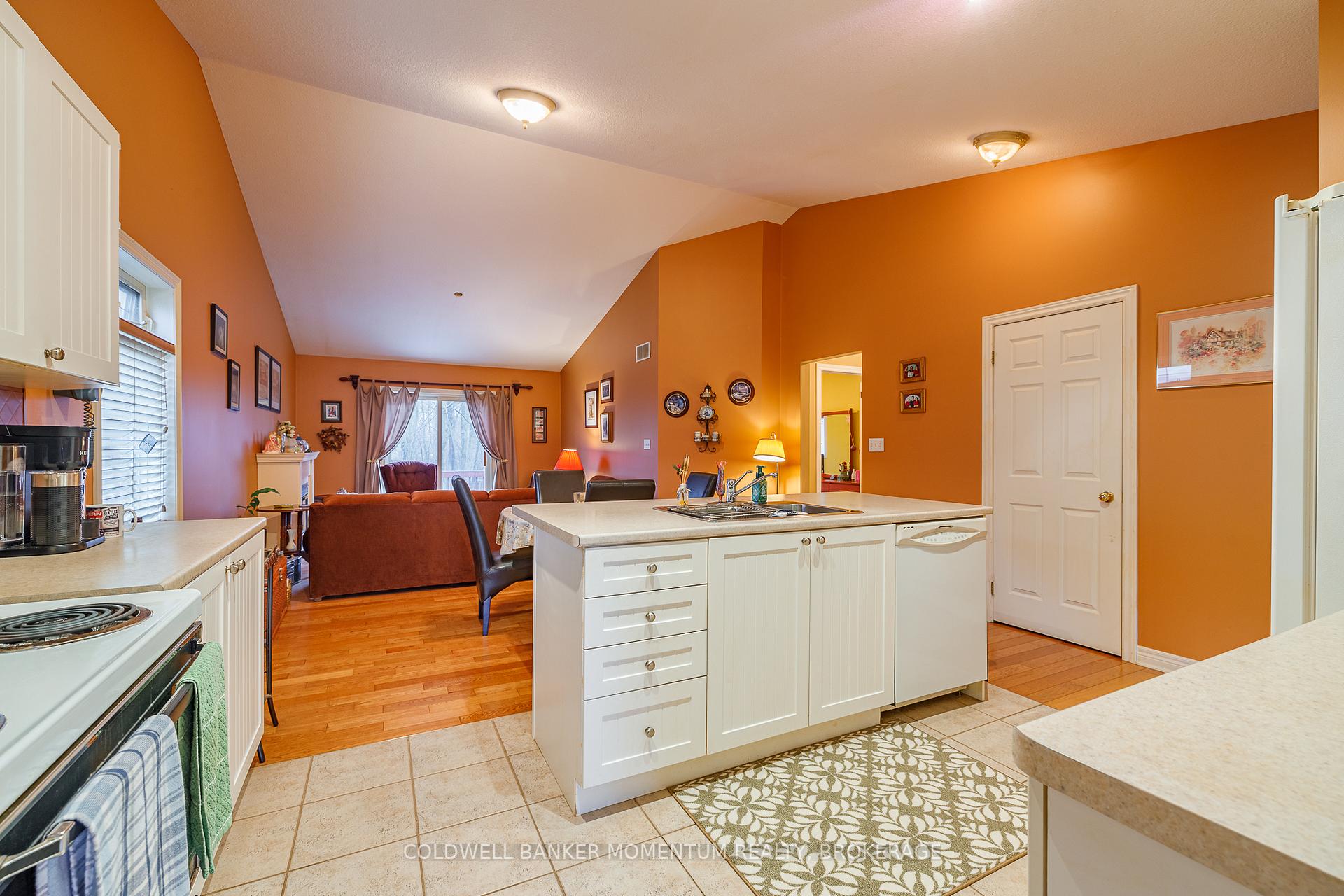 Photo 12 of 47 Thorold Avenue, Thorold, Port Robinson — HOMEH