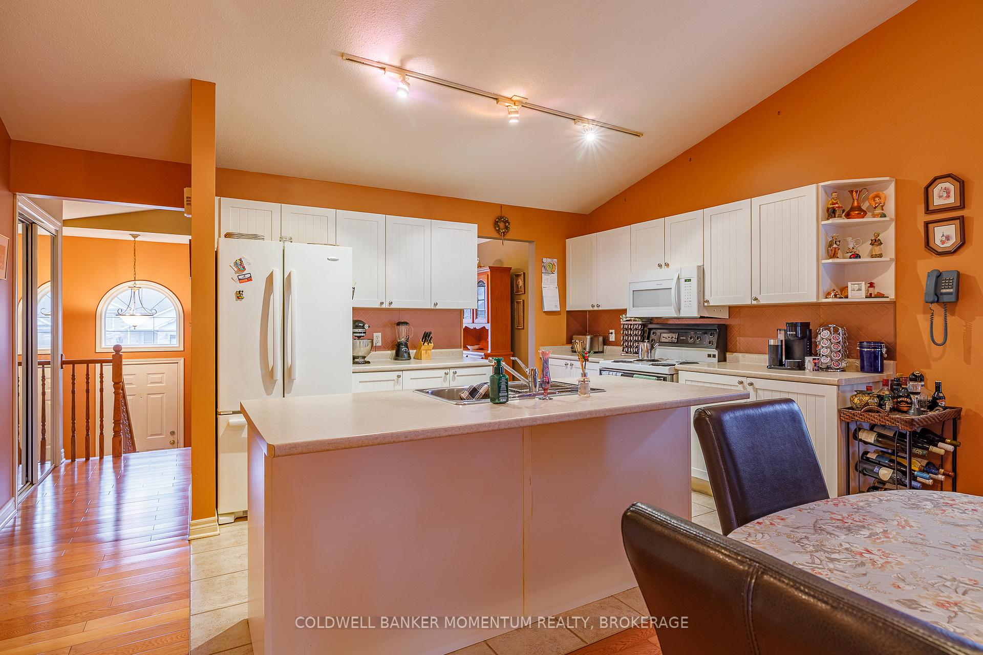 Photo 13 of 47 Thorold Avenue, Thorold, Port Robinson — HOMEH