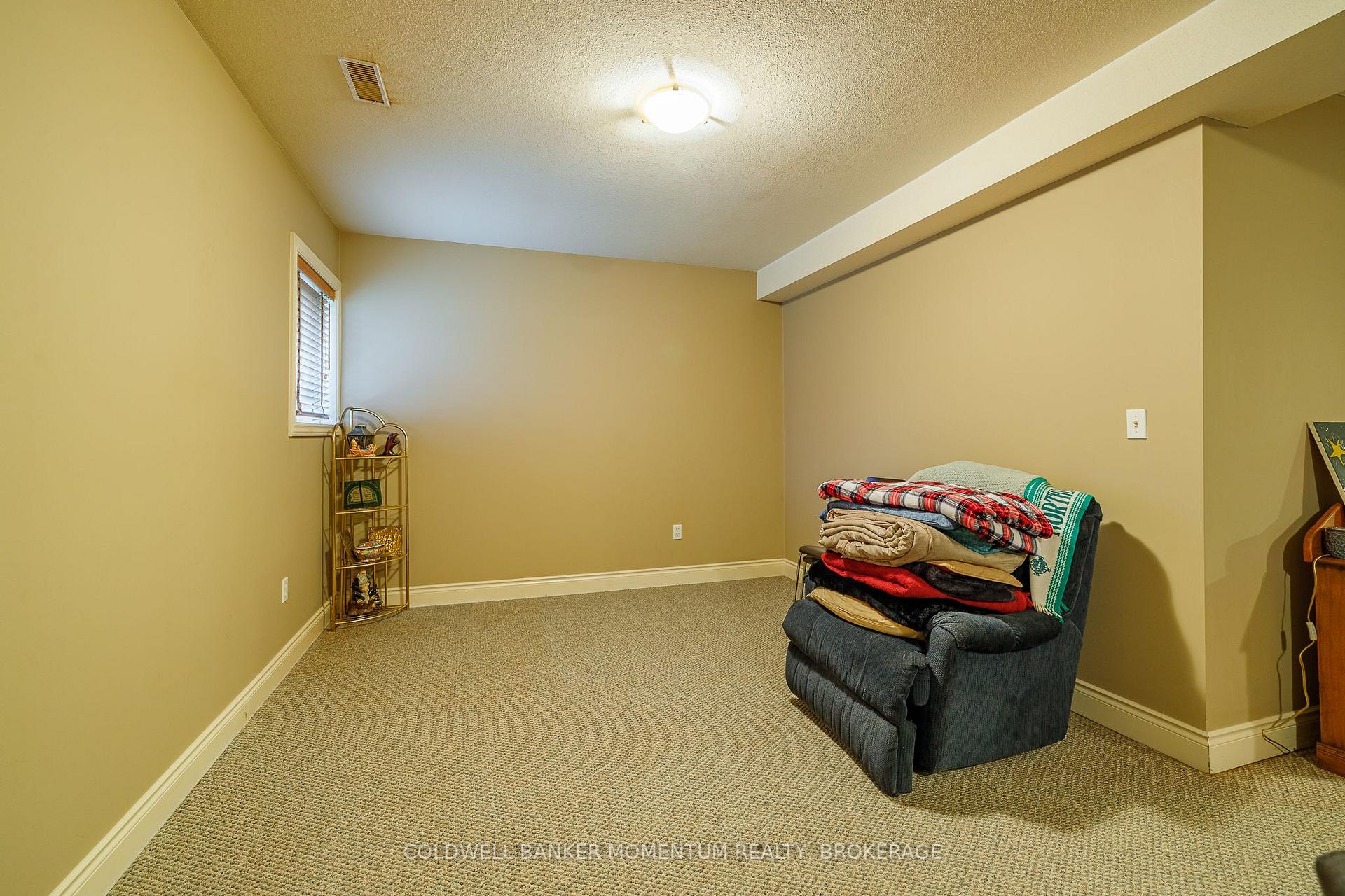 Photo 31 of 47 Thorold Avenue, Thorold, Port Robinson — HOMEH