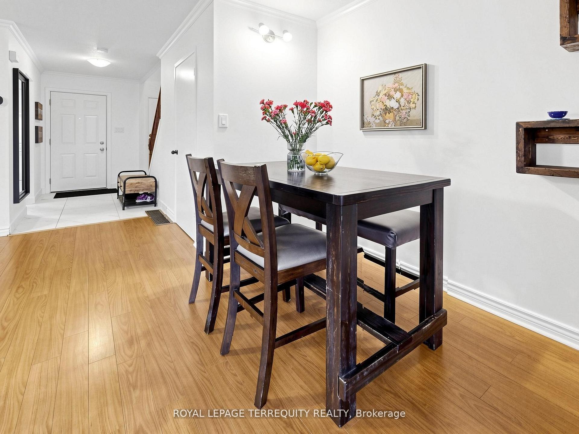 Photo 9 of Unit 49, 6730 Falconer Drive, Mississauga, Streetsville — HOMEH