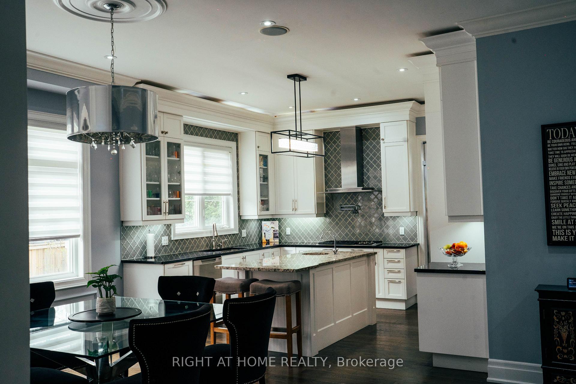Photo 10 of 11 Fairmont Close, Brampton, Credit Valley — HOMEH
