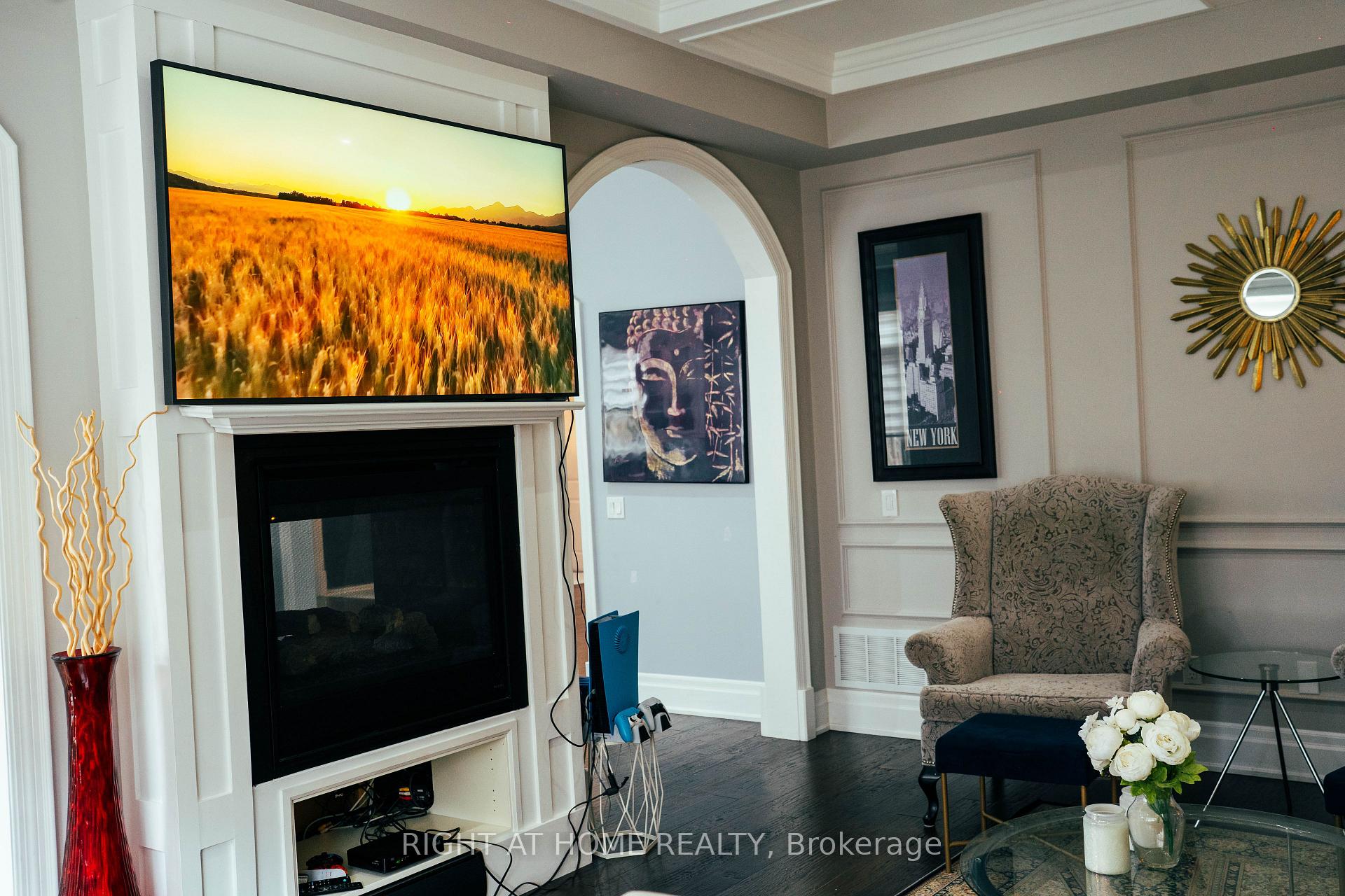 Photo 15 of 11 Fairmont Close, Brampton, Credit Valley — HOMEH