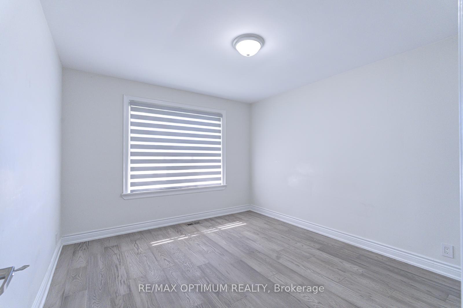 Photo 19 of 1747 Coram Crescent, Mississauga, Dixie — HOMEH