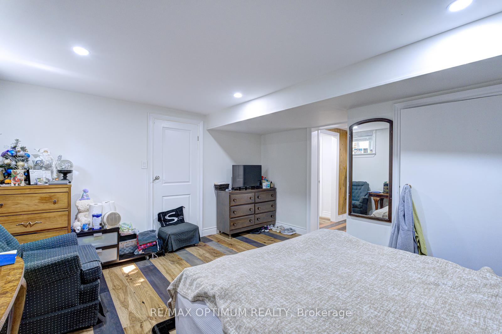 Photo 31 of 1747 Coram Crescent, Mississauga, Dixie — HOMEH