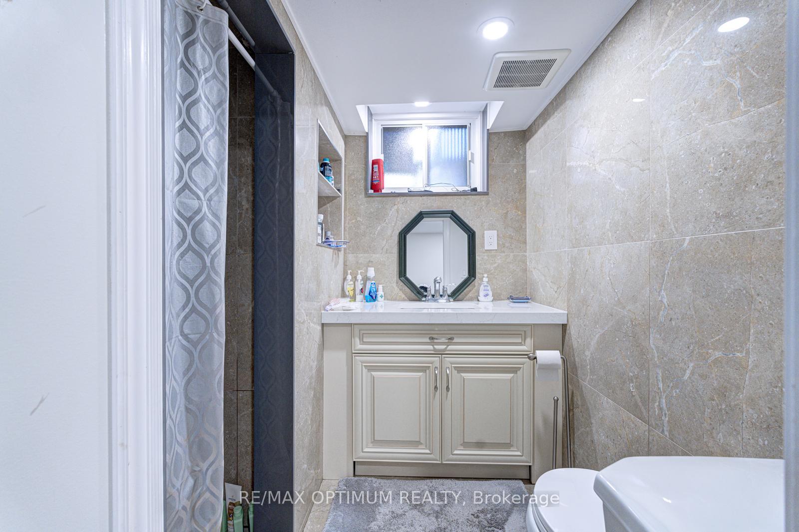 Photo 32 of 1747 Coram Crescent, Mississauga, Dixie — HOMEH
