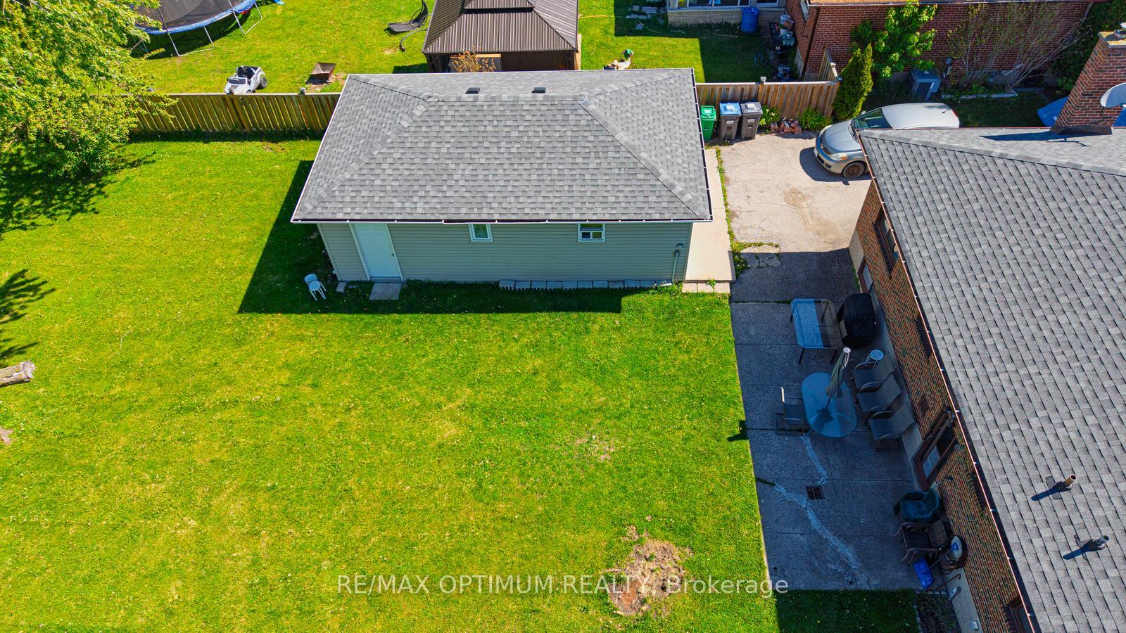 Photo 44 of 1747 Coram Crescent, Mississauga, Dixie — HOMEH