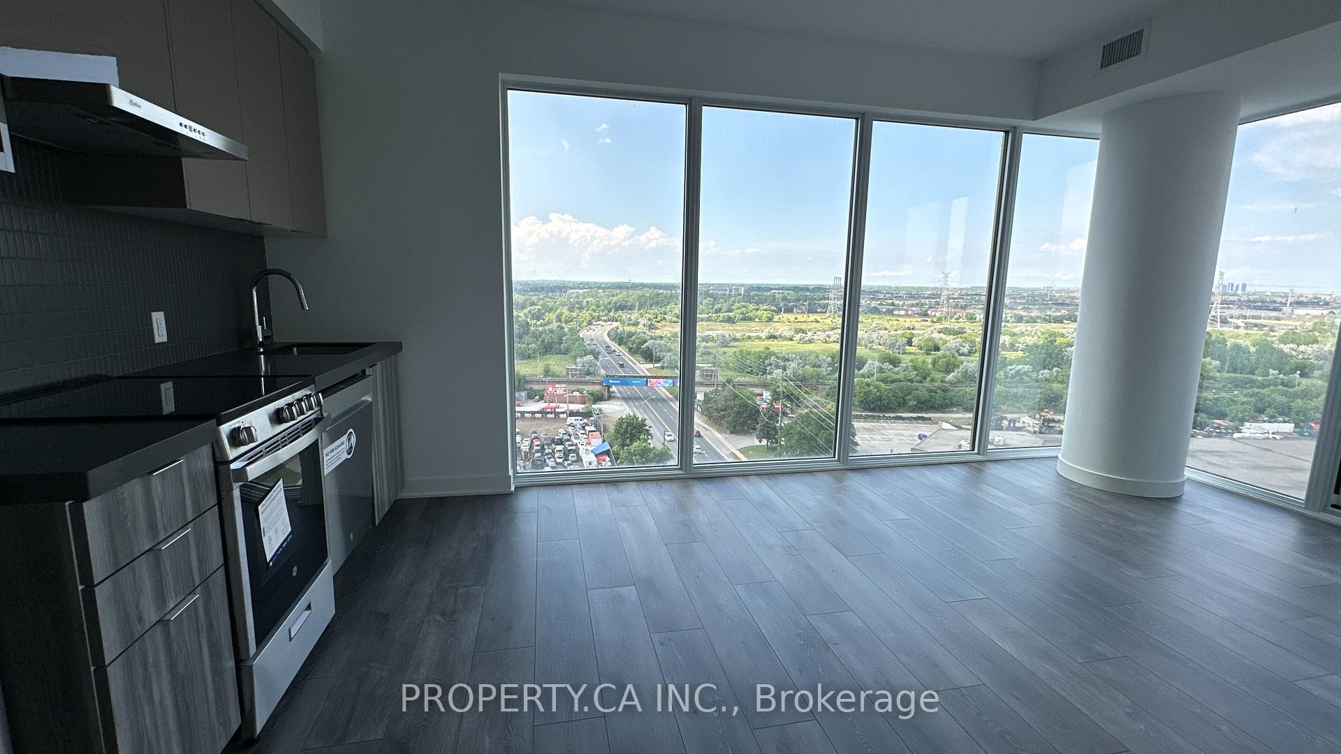 Photo 4 of Unit 1320, 6 Flavelle Trail, Vaughan, Steeles West Industrial — HOMEH