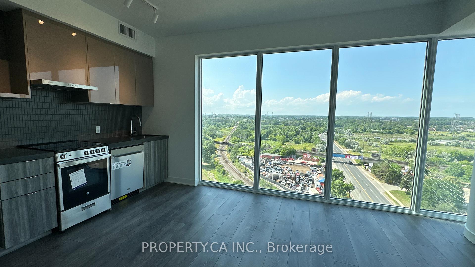 Photo 6 of Unit 1320, 6 Flavelle Trail, Vaughan, Steeles West Industrial — HOMEH