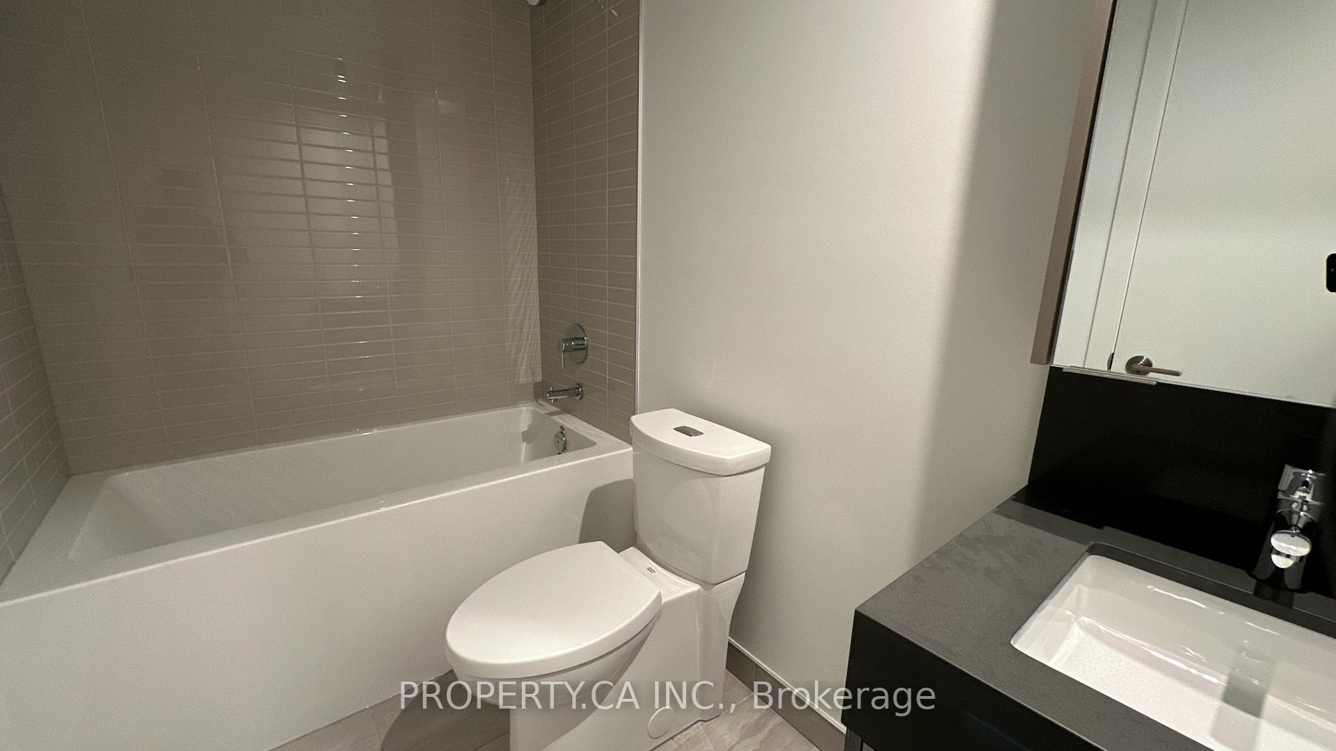 Photo 21 of Unit 1320, 6 Flavelle Trail, Vaughan, Steeles West Industrial — HOMEH