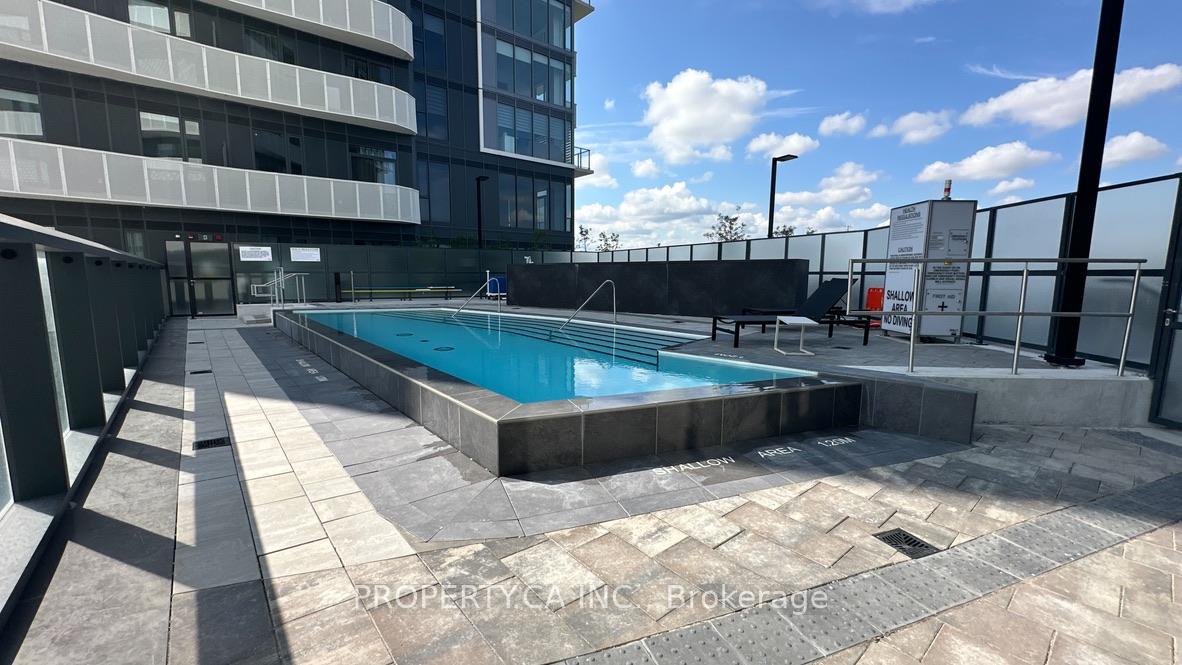 Photo 28 of Unit 1320, 6 Flavelle Trail, Vaughan, Steeles West Industrial — HOMEH