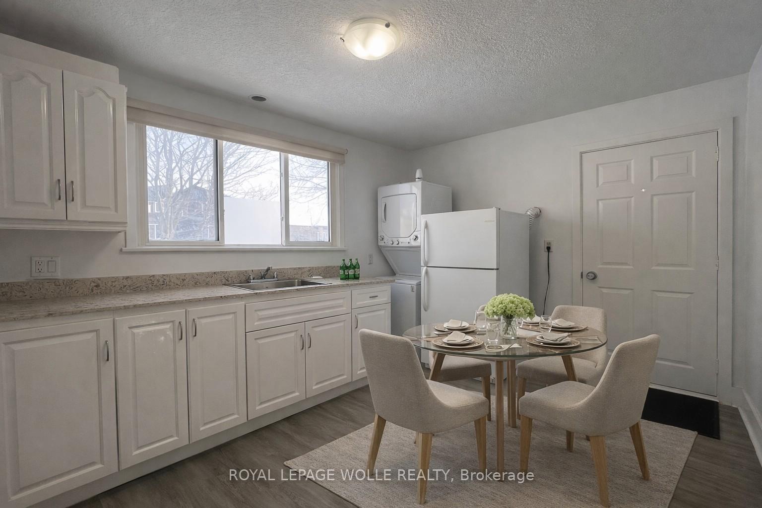 Photo 3 of Unit Unit 3, 168 Fifth Avenue, Kitchener, Fairview/Kingsdale — HOMEH